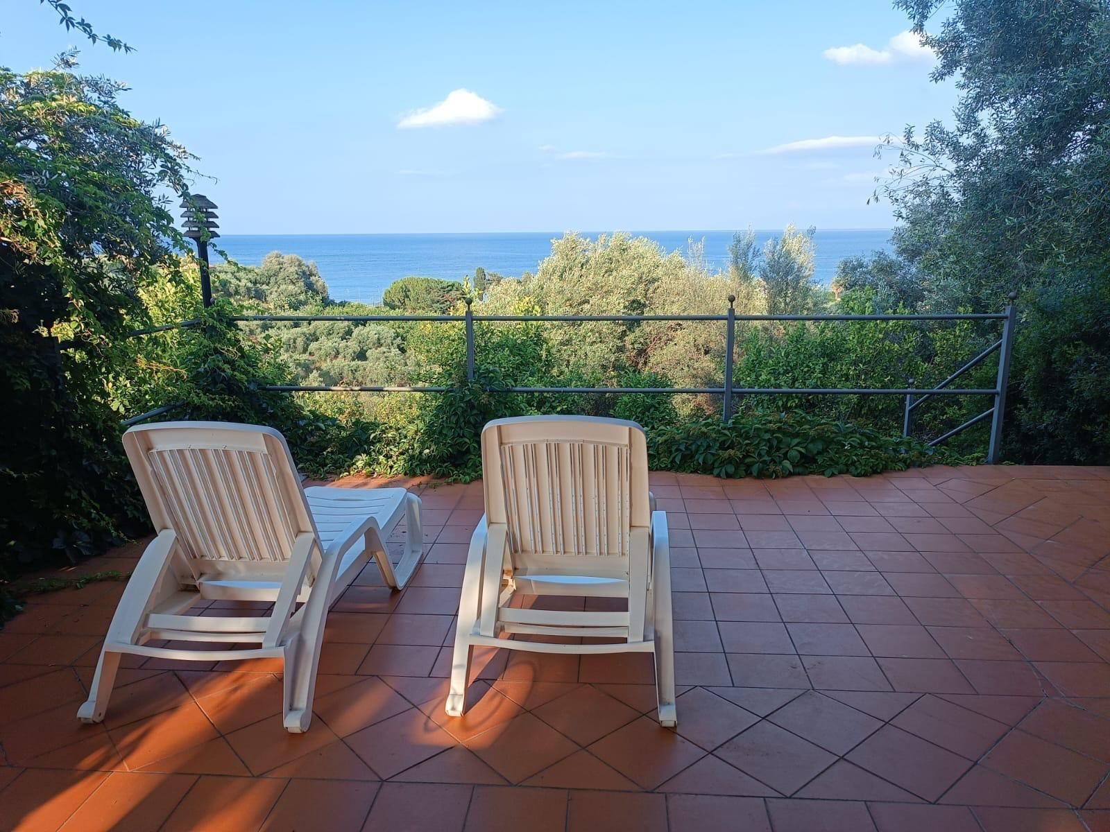 Cottage-Bagno privato-Vista mare-Cottage casetta rosa
