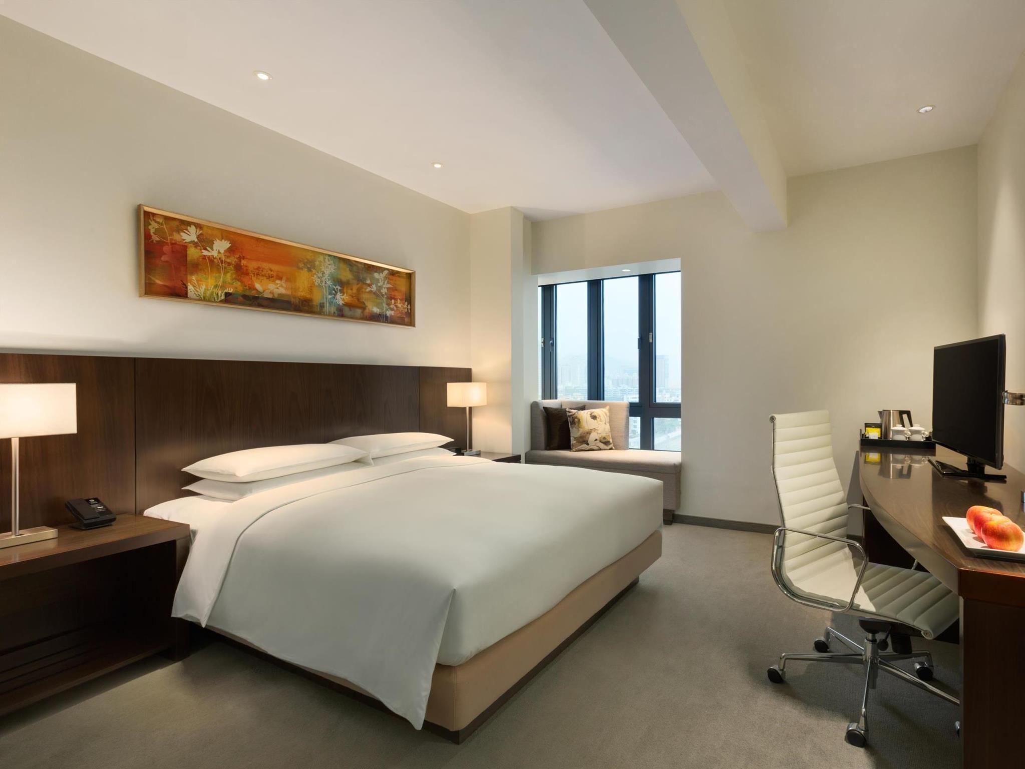 King Suite (No Sofa Bed)