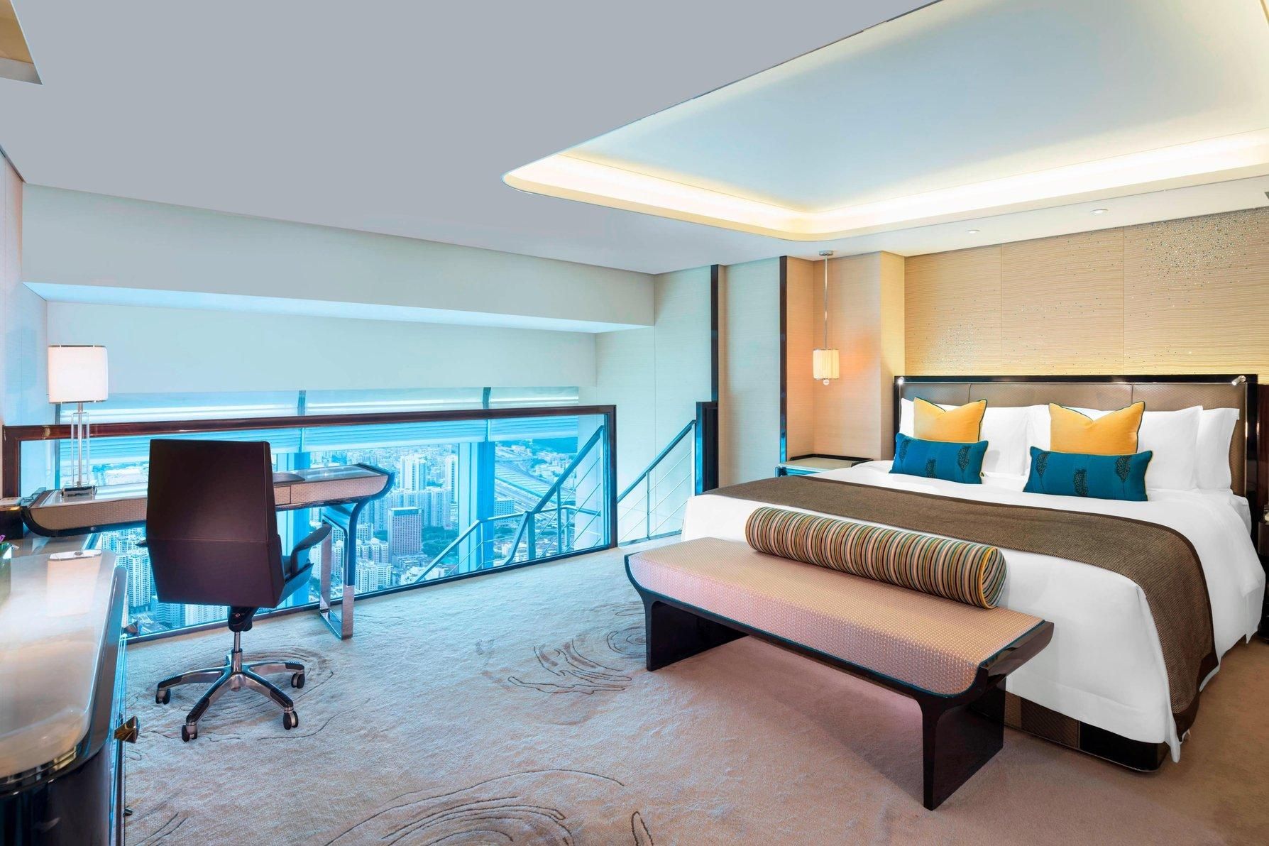 St. Regis Suite, Suite, 1 King, City view