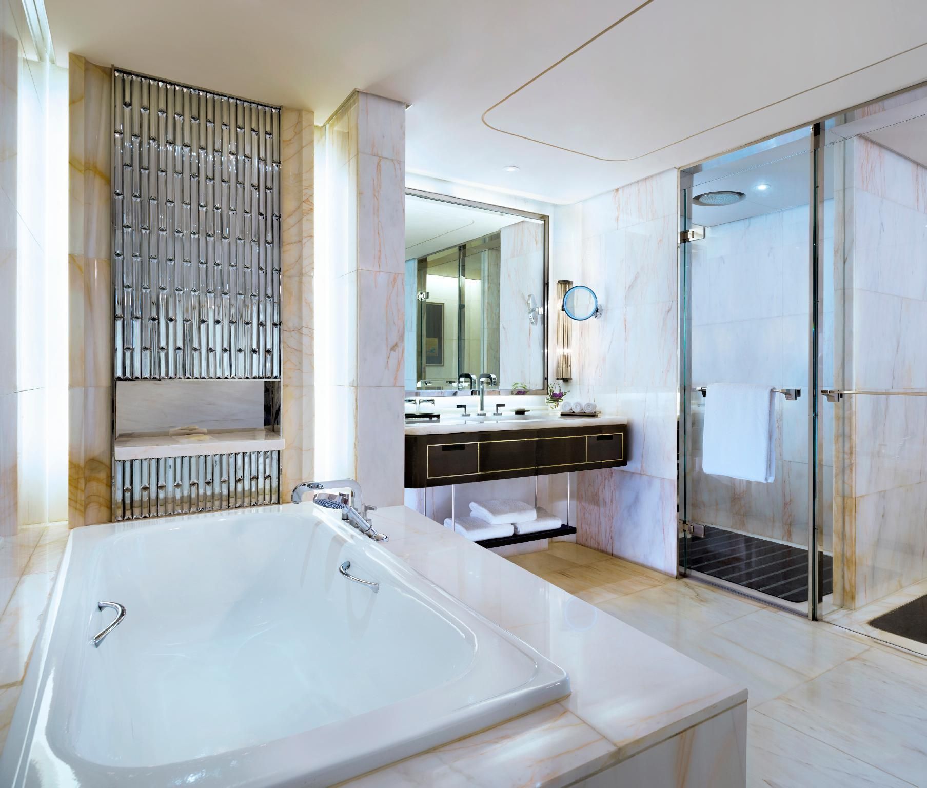St. Regis Suite, Suite, 1 King, City view