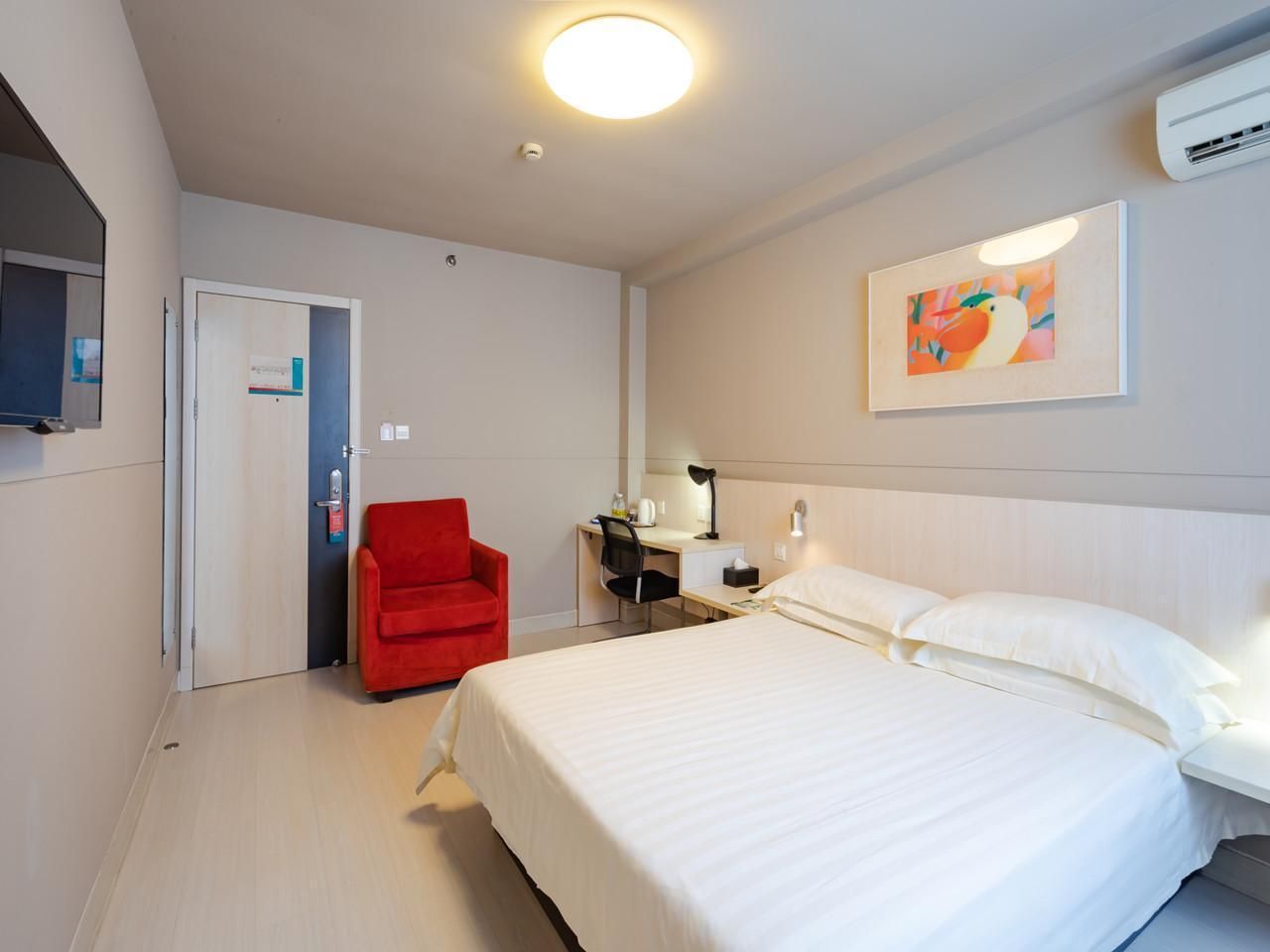 WH - Superior 1 Bed Room, City View