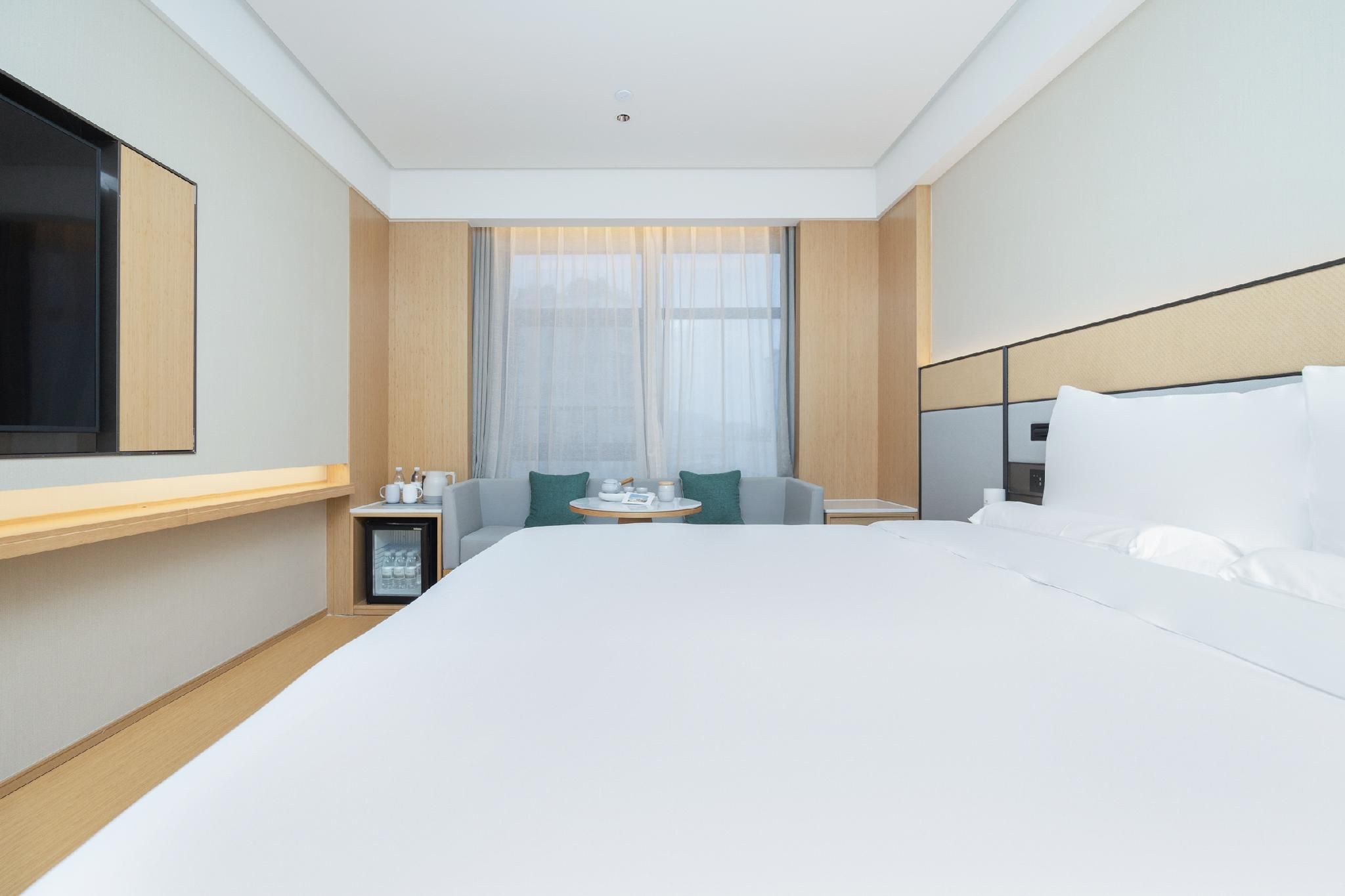 Business Queen Bed Room