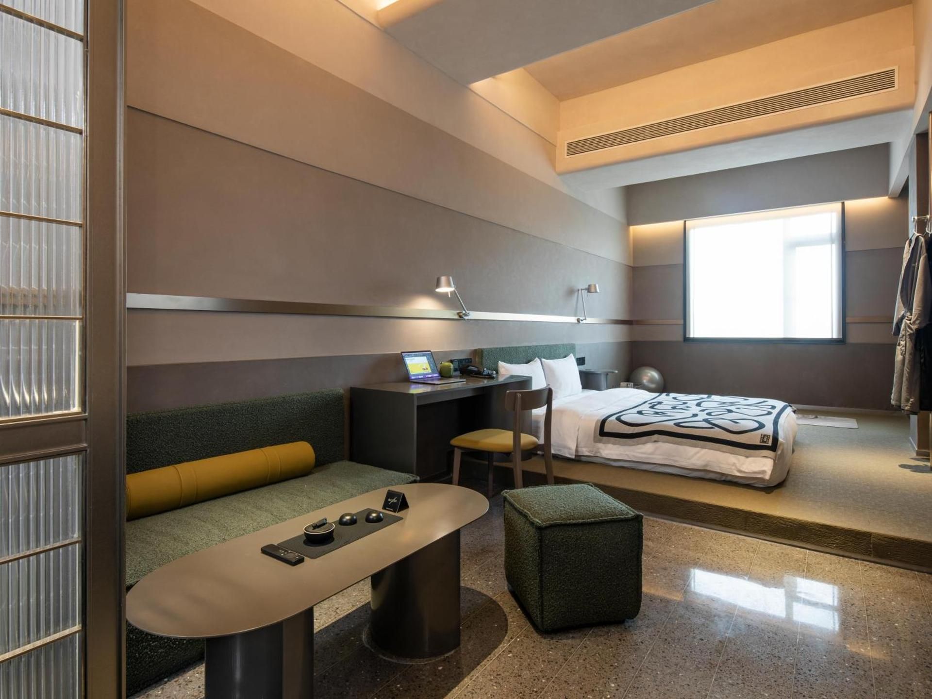 NOA HOTEL SHENZHEN LUOHU Business Queen Room