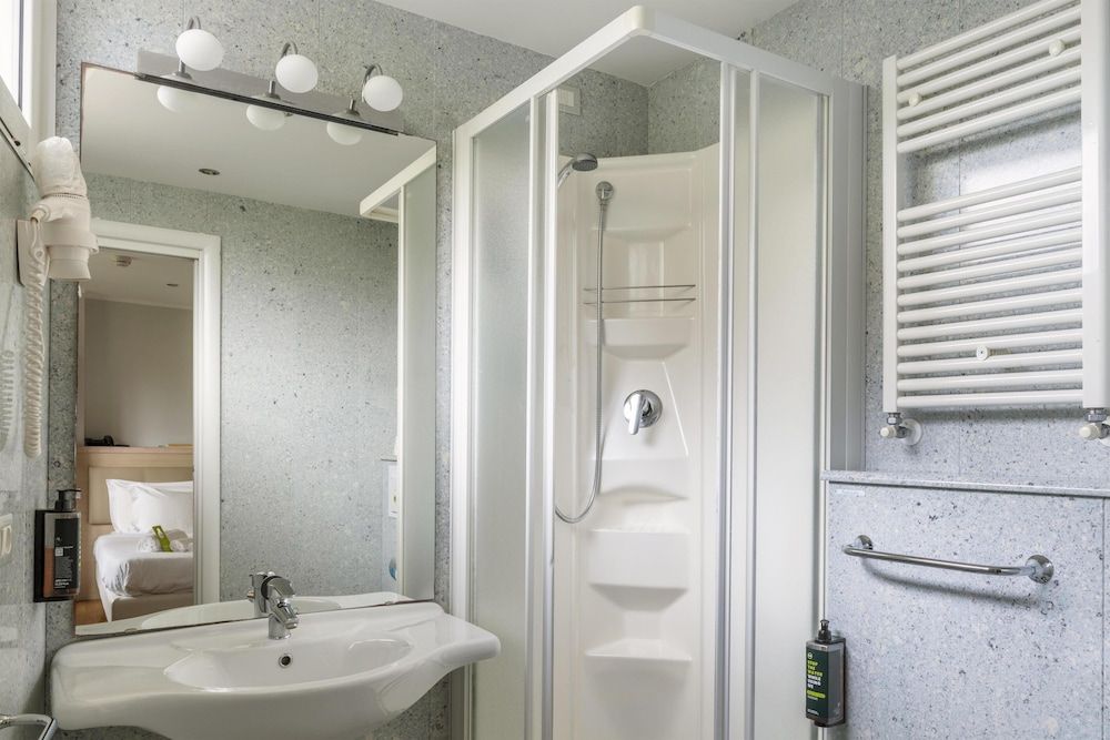 B&B Hotels Park Hotel Suisse Santa Margherita Ligure Standard Single Room 5