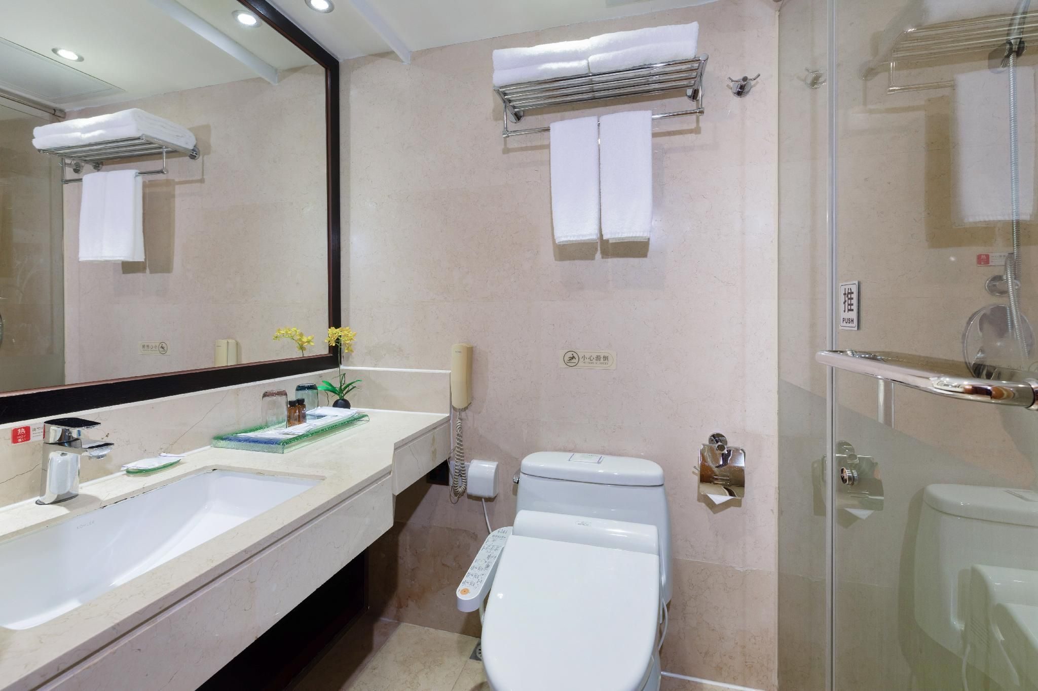 Dossen - Business Twin Room