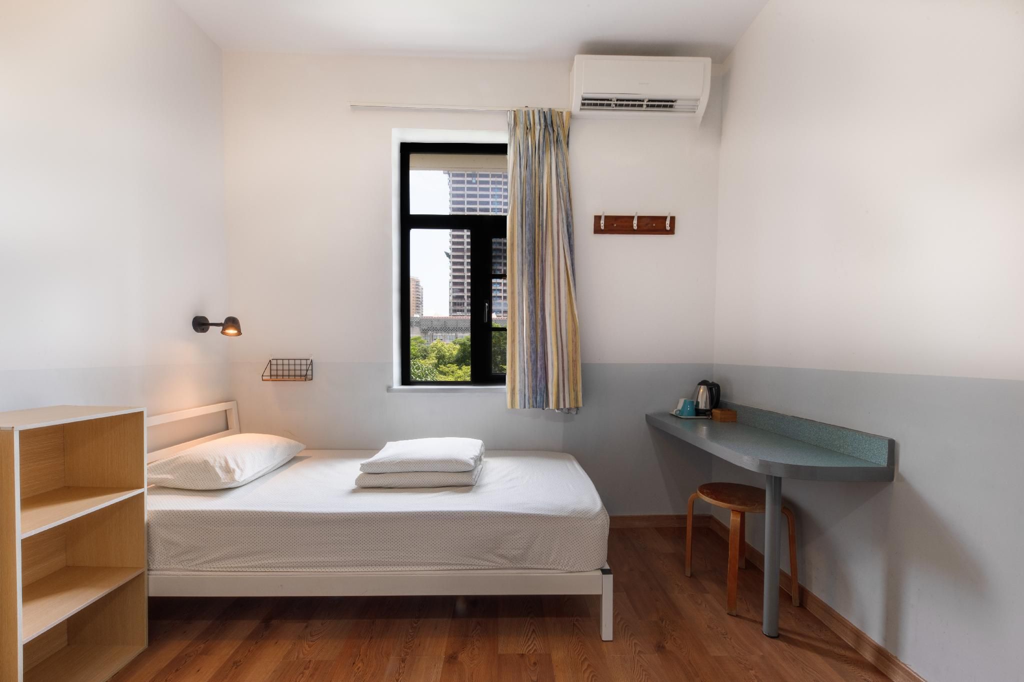 1 Person in 2-Bed Dormitory with Shared Bathroom - Female Only