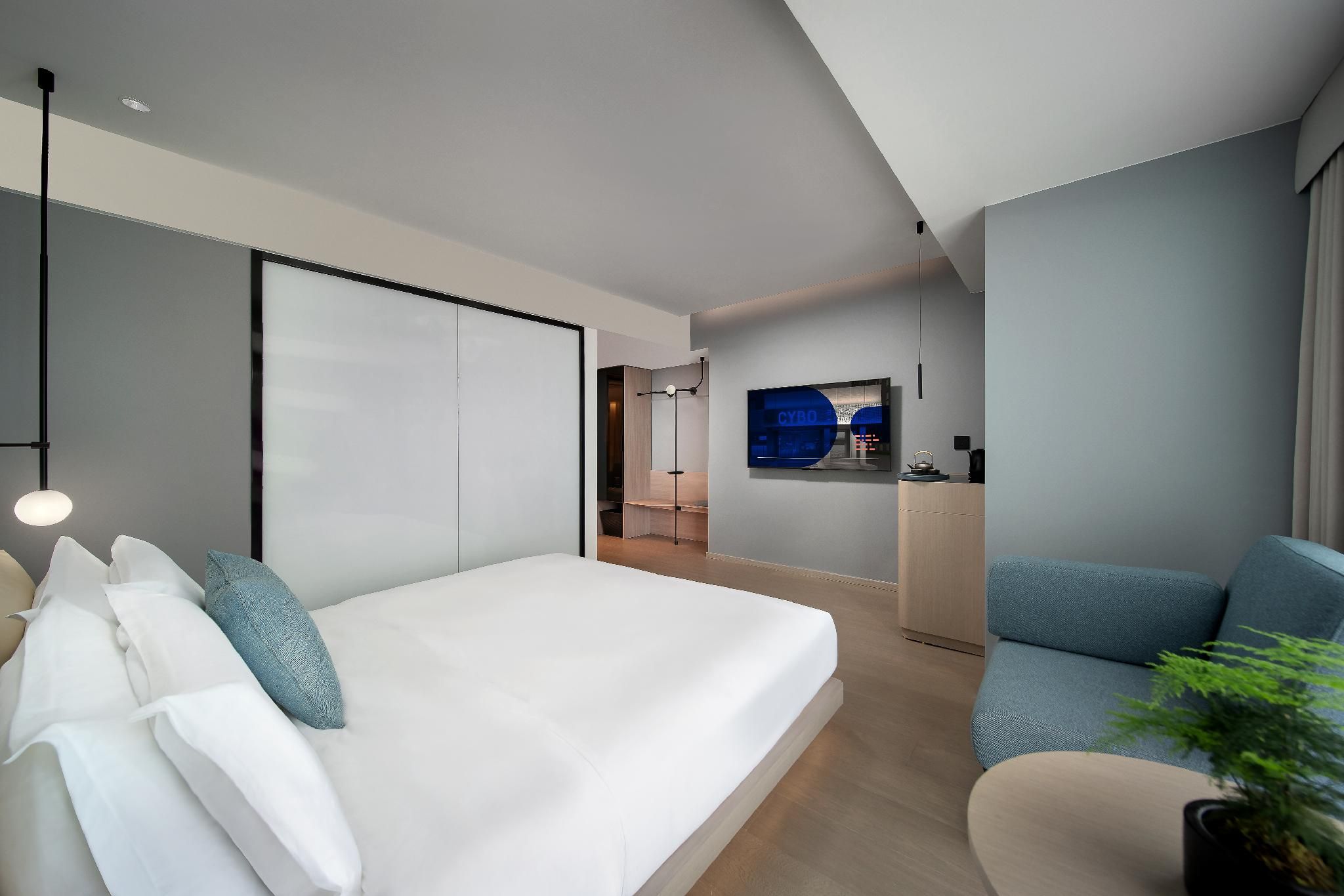 Premium Queen Room