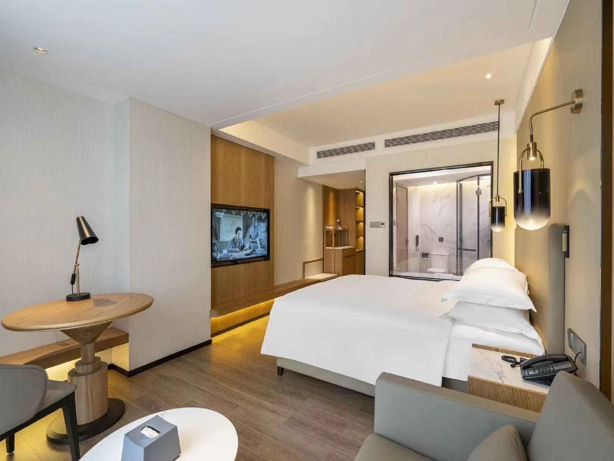 Boutique Queen Room