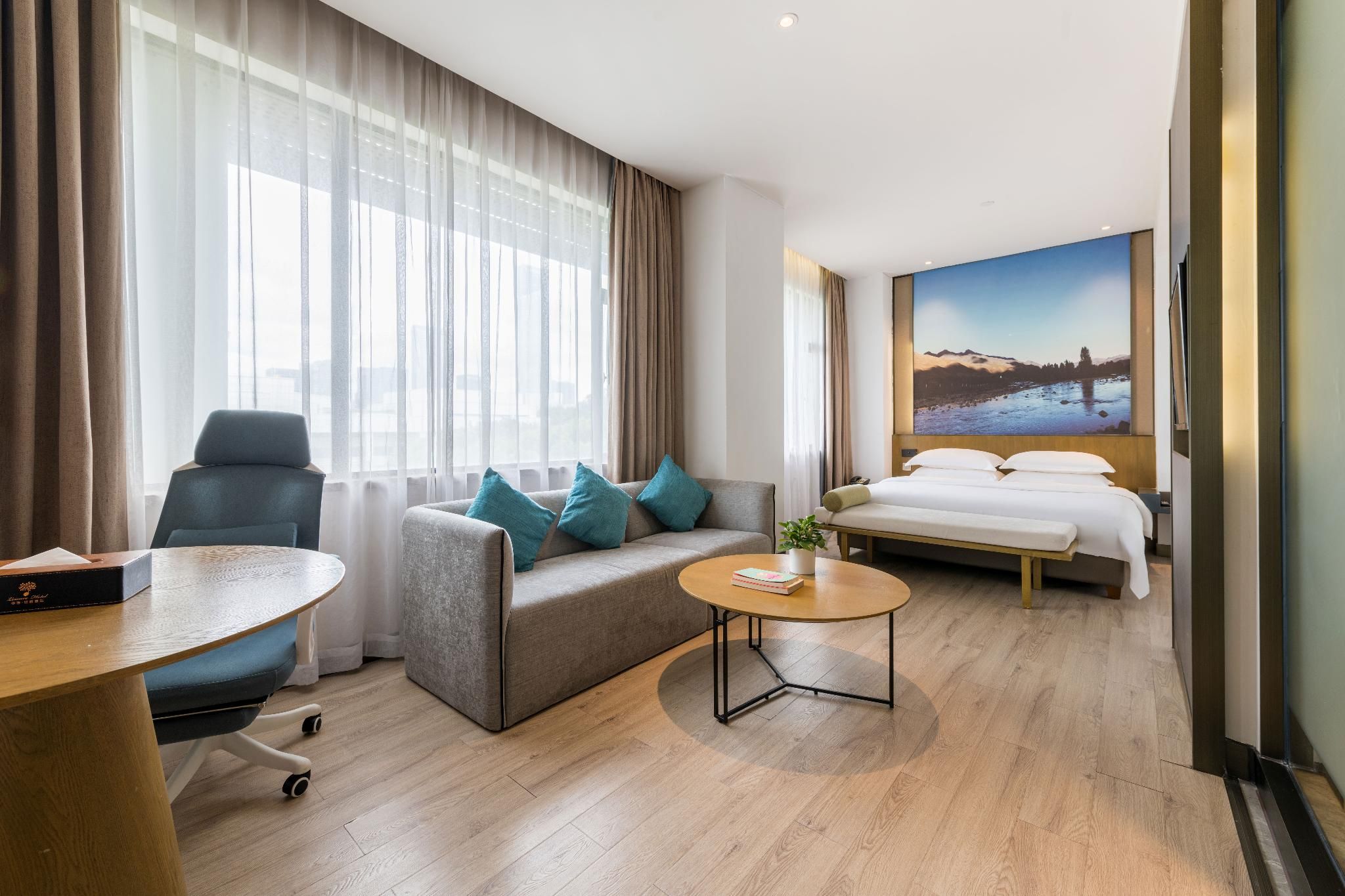 Elegant Suite