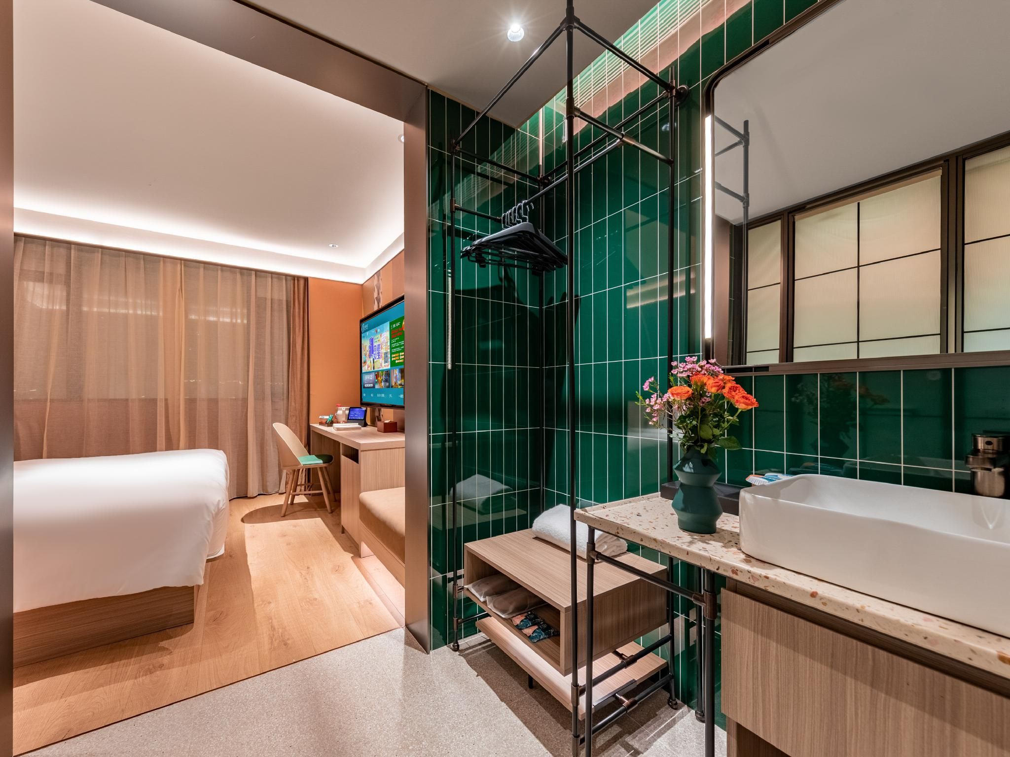Huazhu - California Sunshine 1 Bed Room