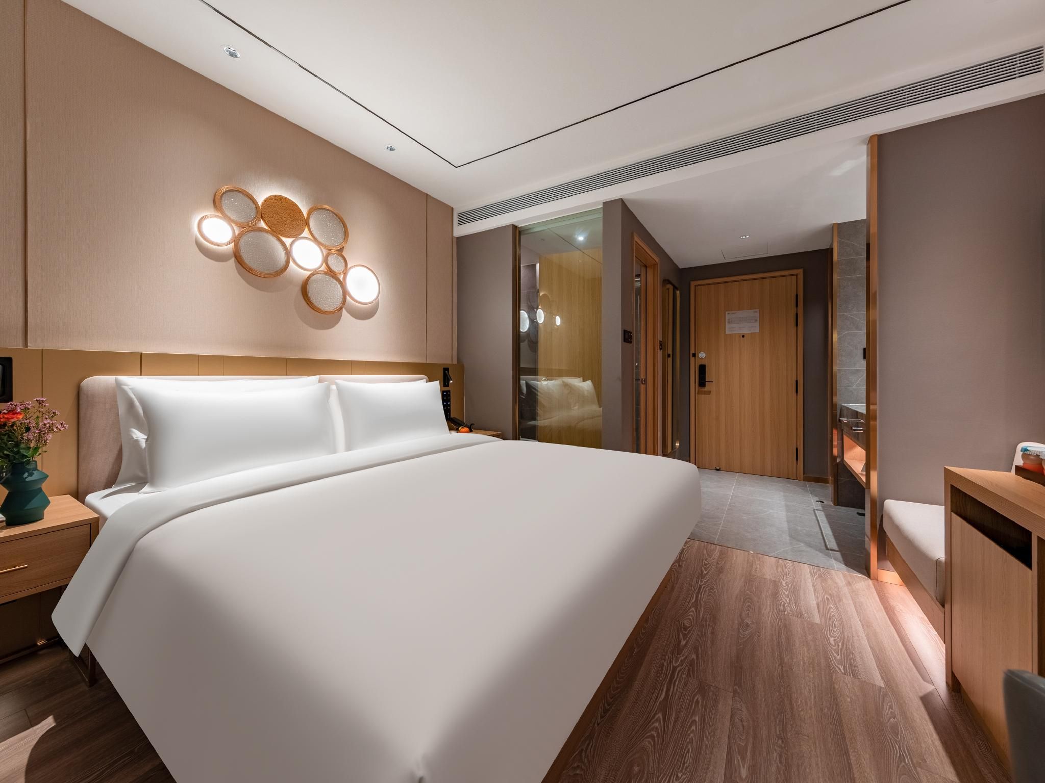Huazhu - Yueruo Liujin Bed Room