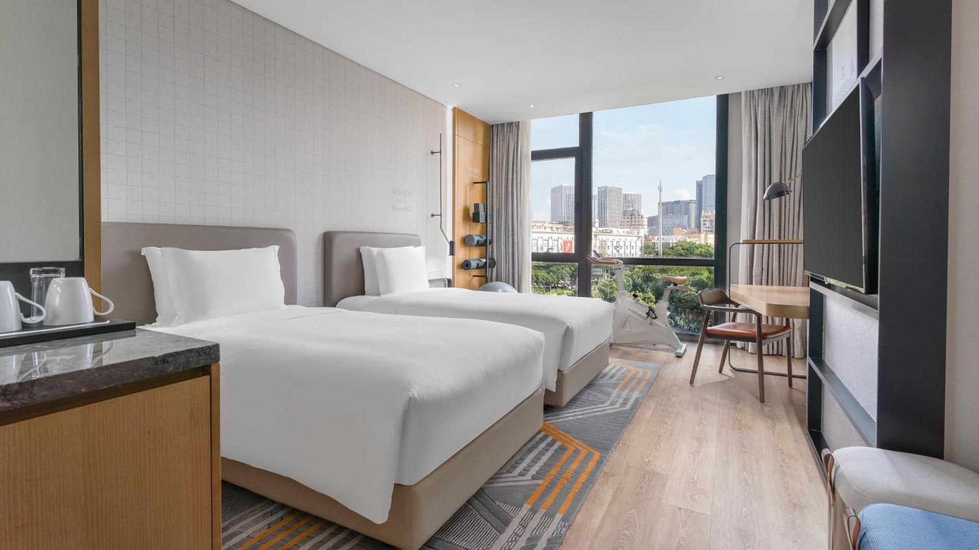 1 King Premium City View