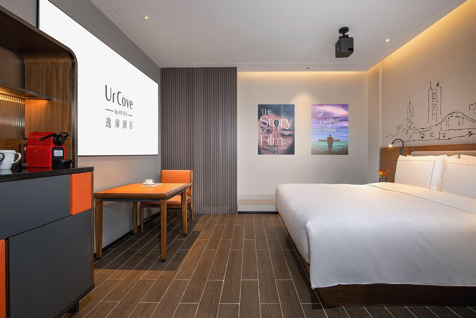 Standard King Room