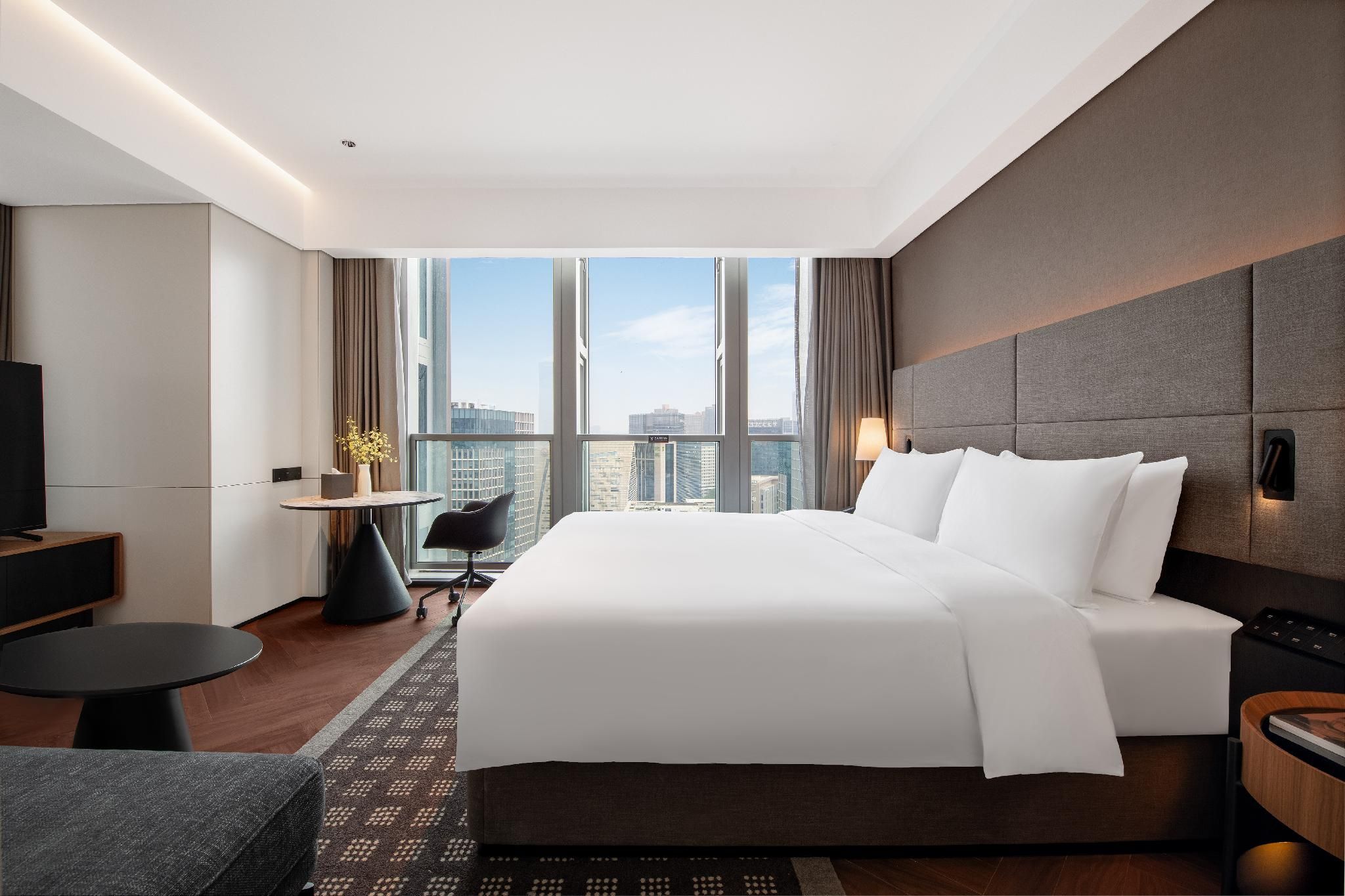 Deluxe King Double Room