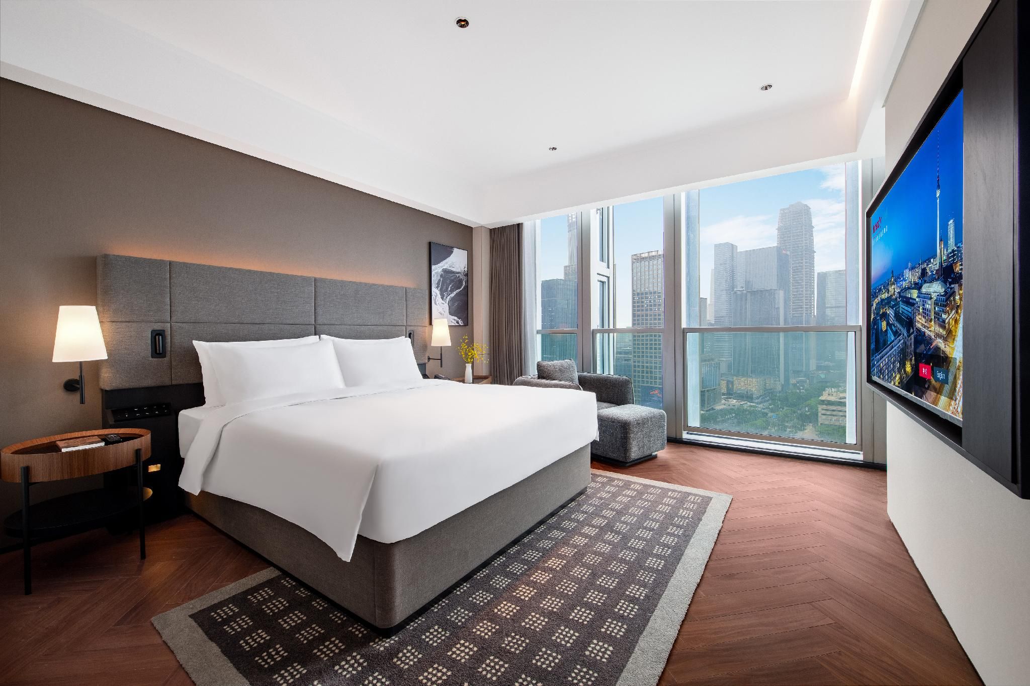 Deluxe Plus Queen Room