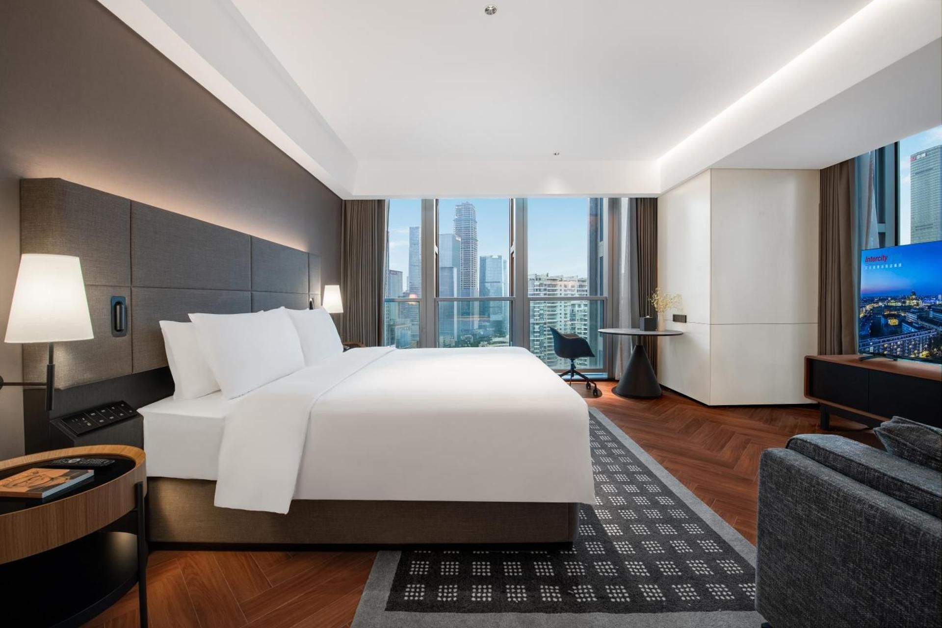Deluxe Double Room with Bath