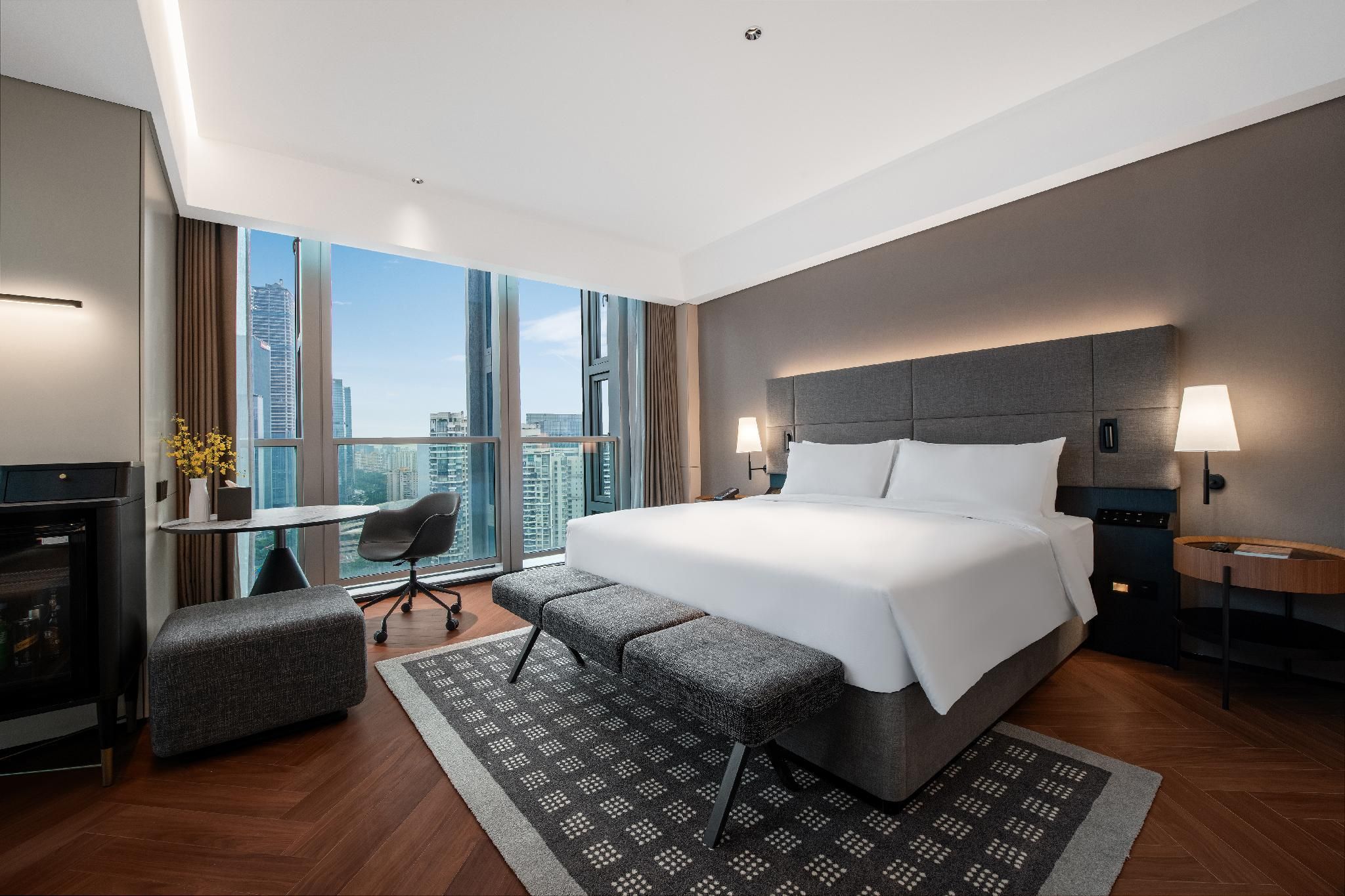 Deluxe Plus Queen Room