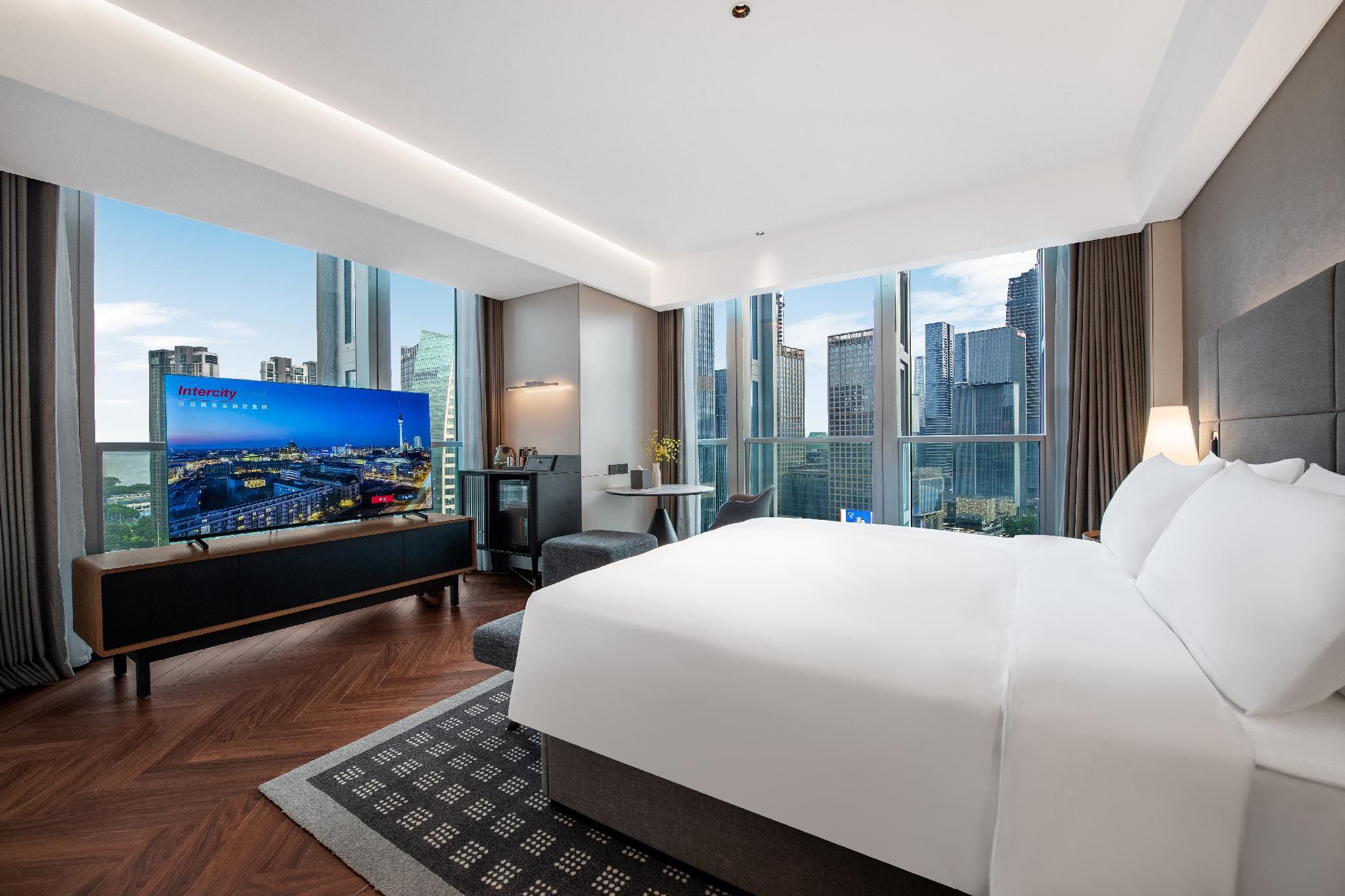 Deluxe King Double Room