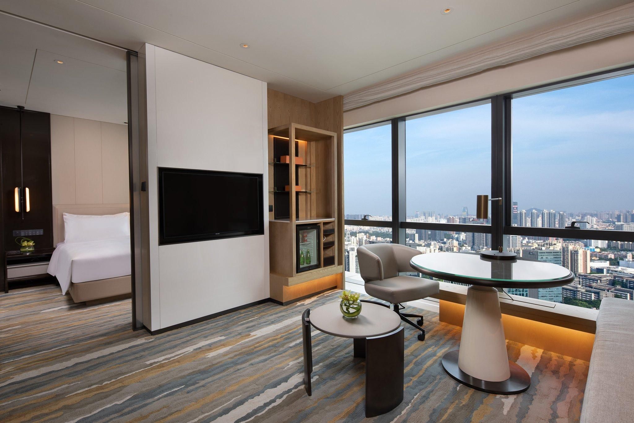 1 King Bed Junior Suite Lounge Access