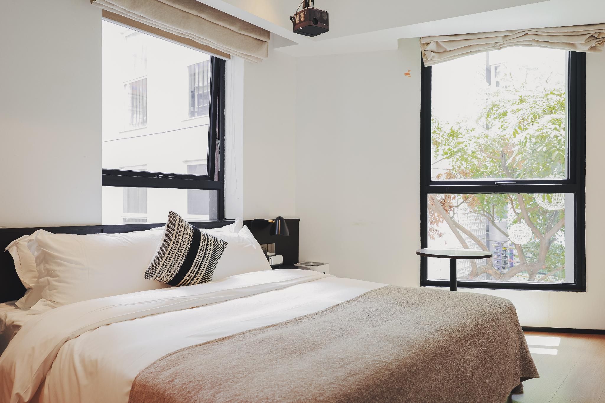 Boutique Queen Room