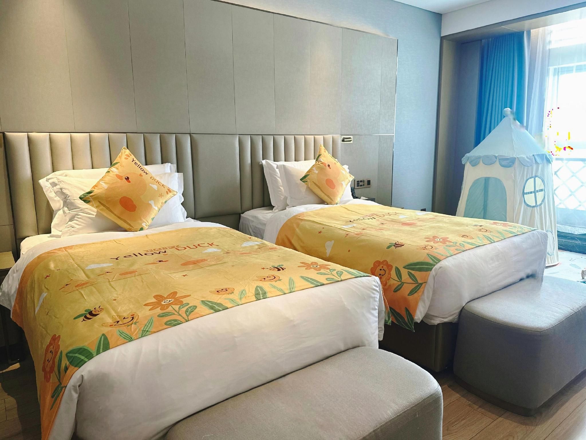 Jimu Family Room