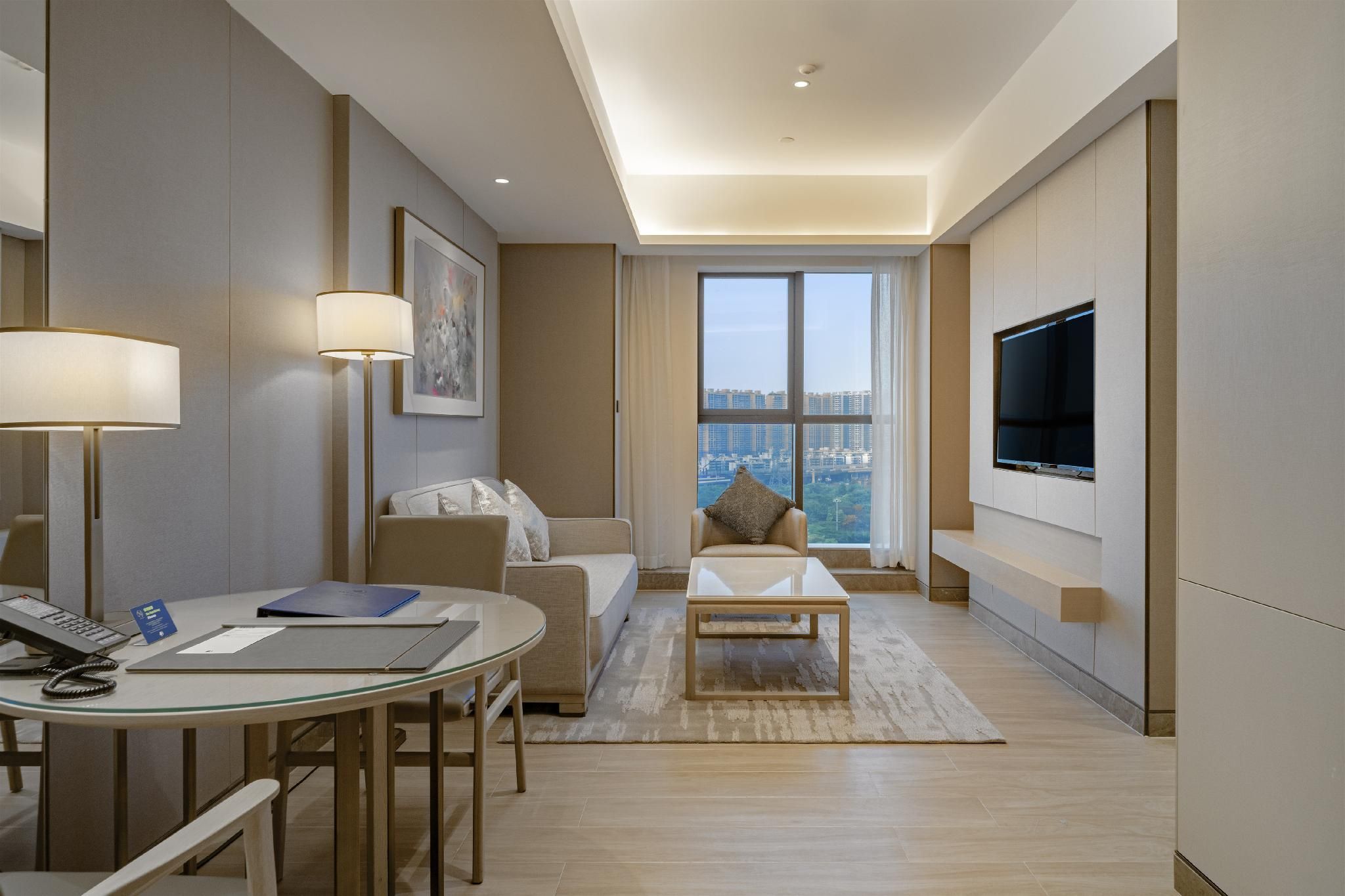 King One Bedroom Apartment