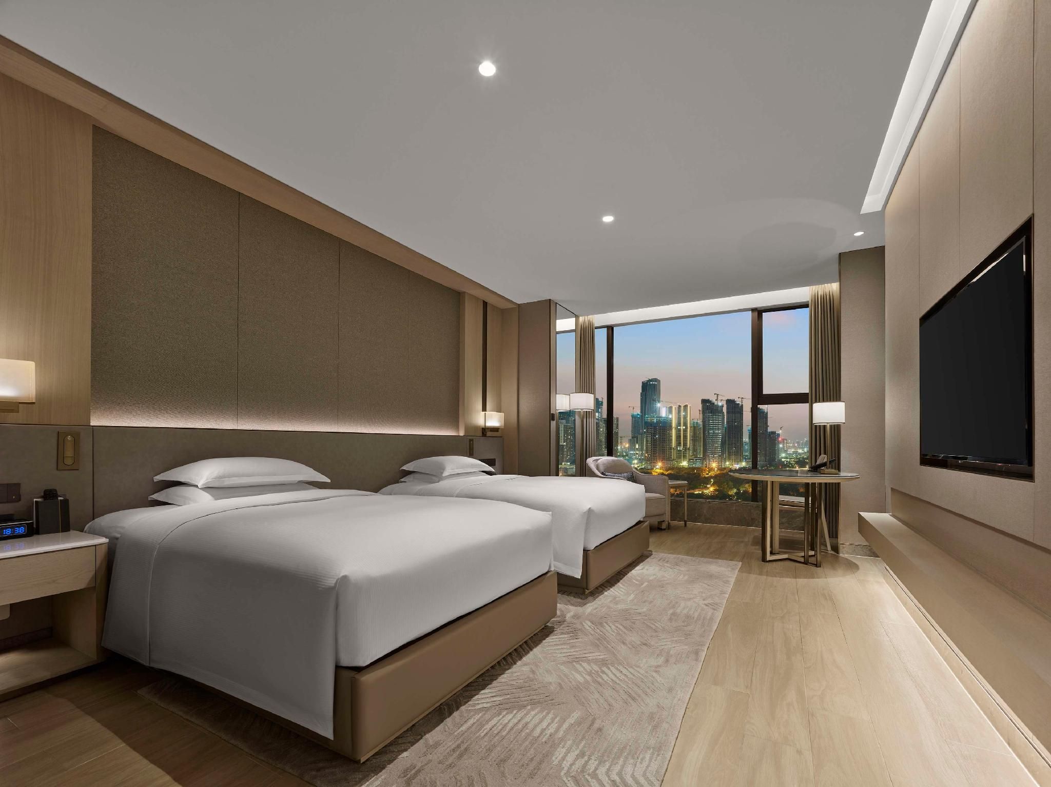 Twin Guest Room - City View