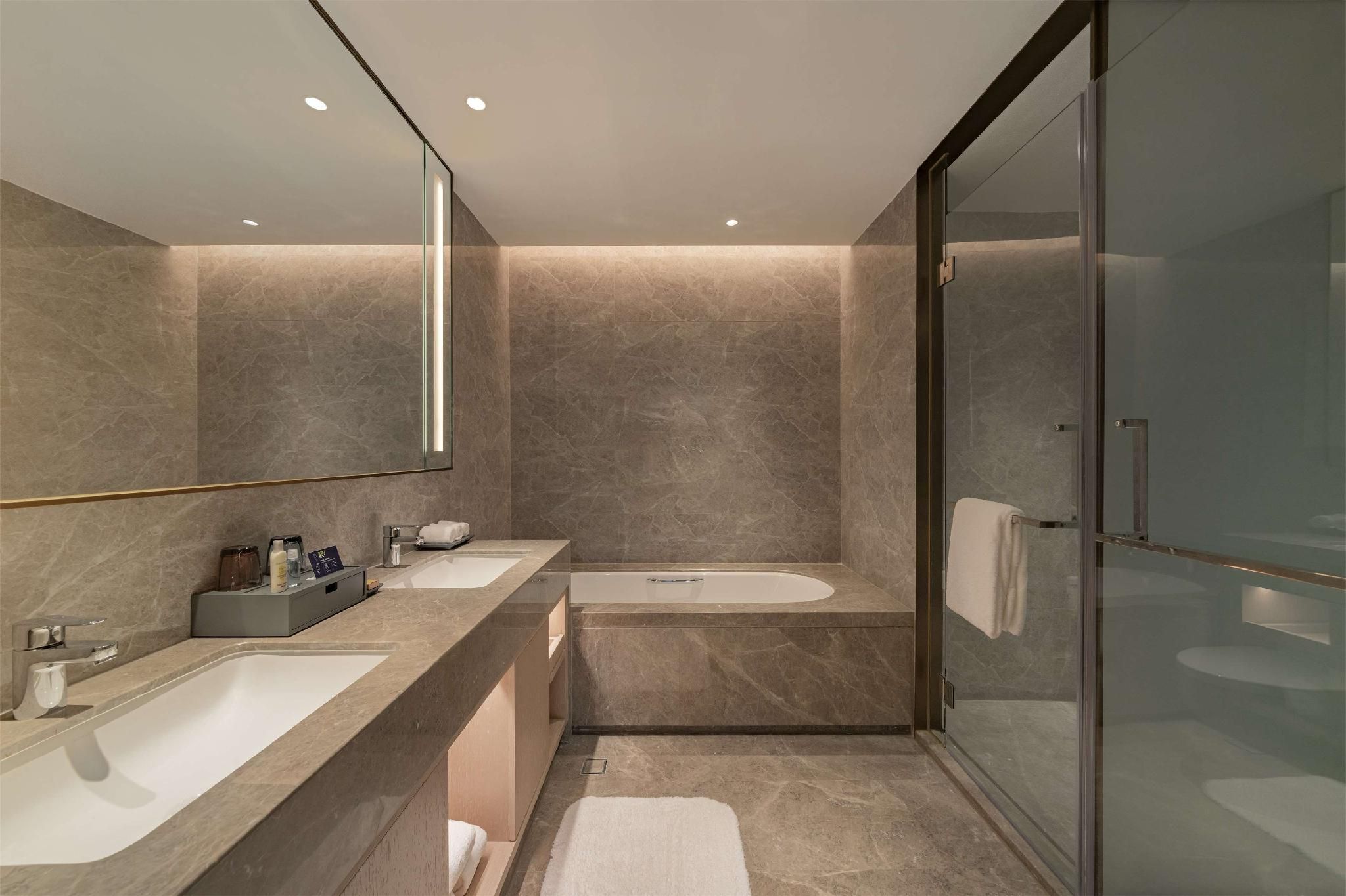 king Two bedroom Apartment