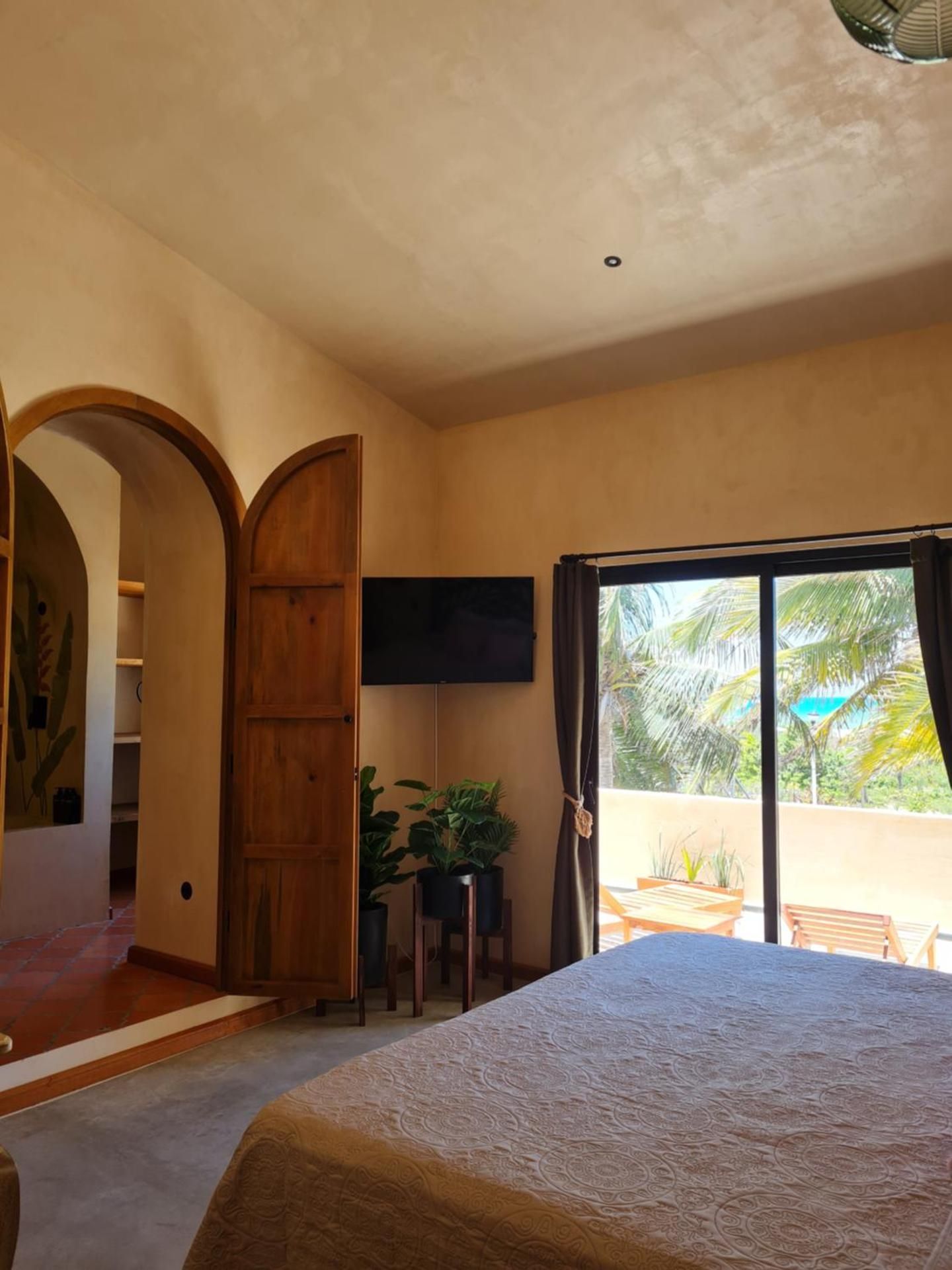 La Bocania Deluxe Double Room with Balcony and Sea View 2