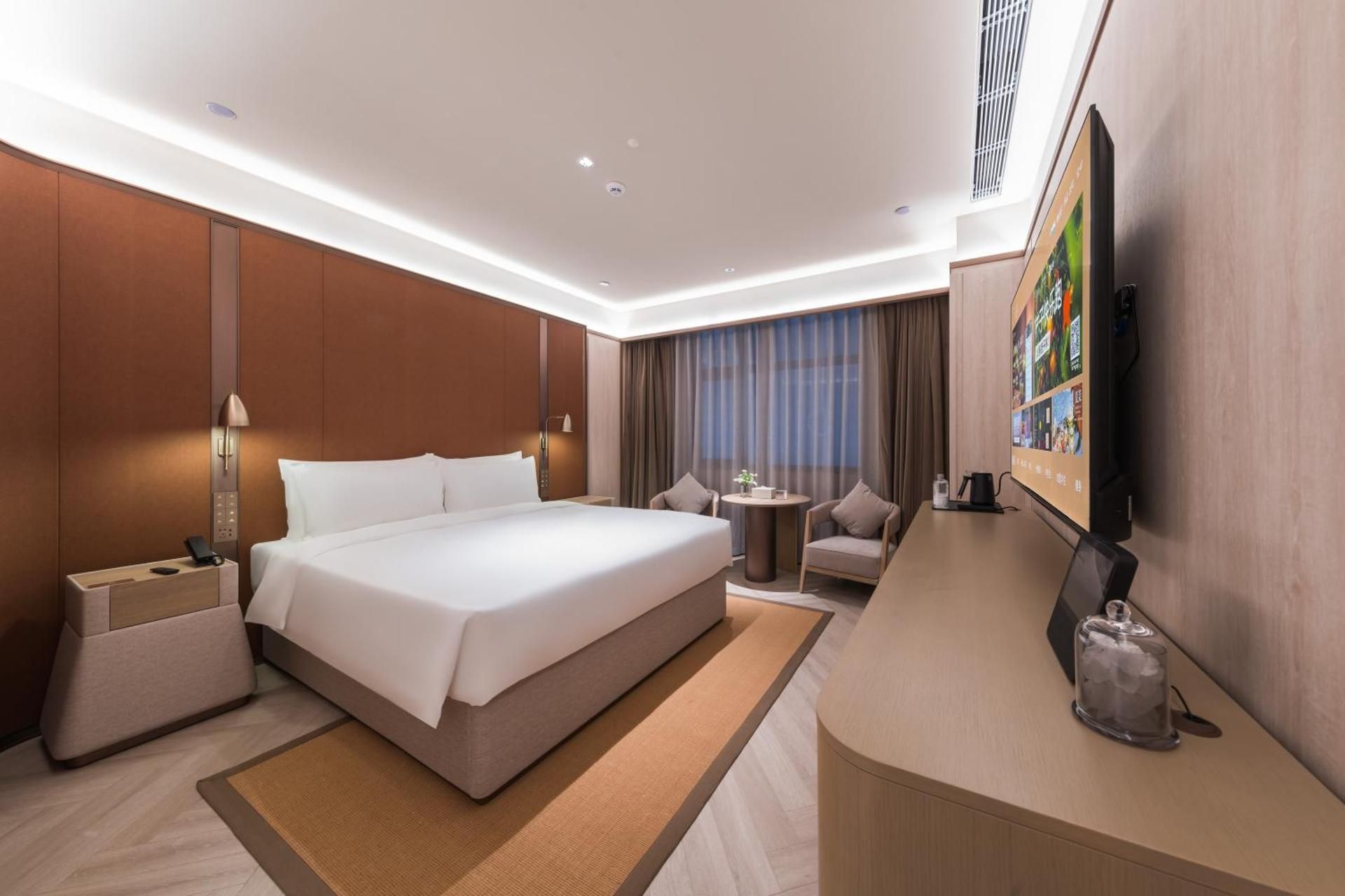 Queen Room - Hotel interior view