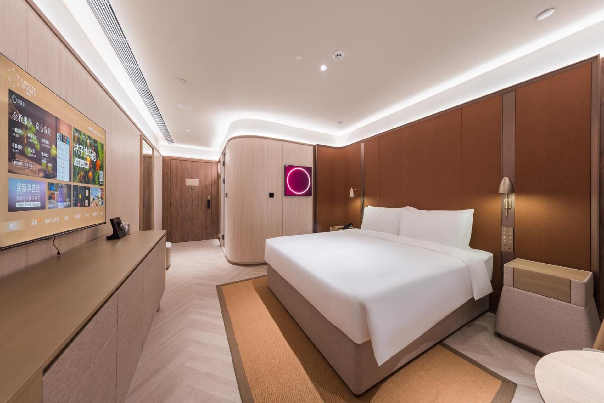 Queen Room - Hotel interior view