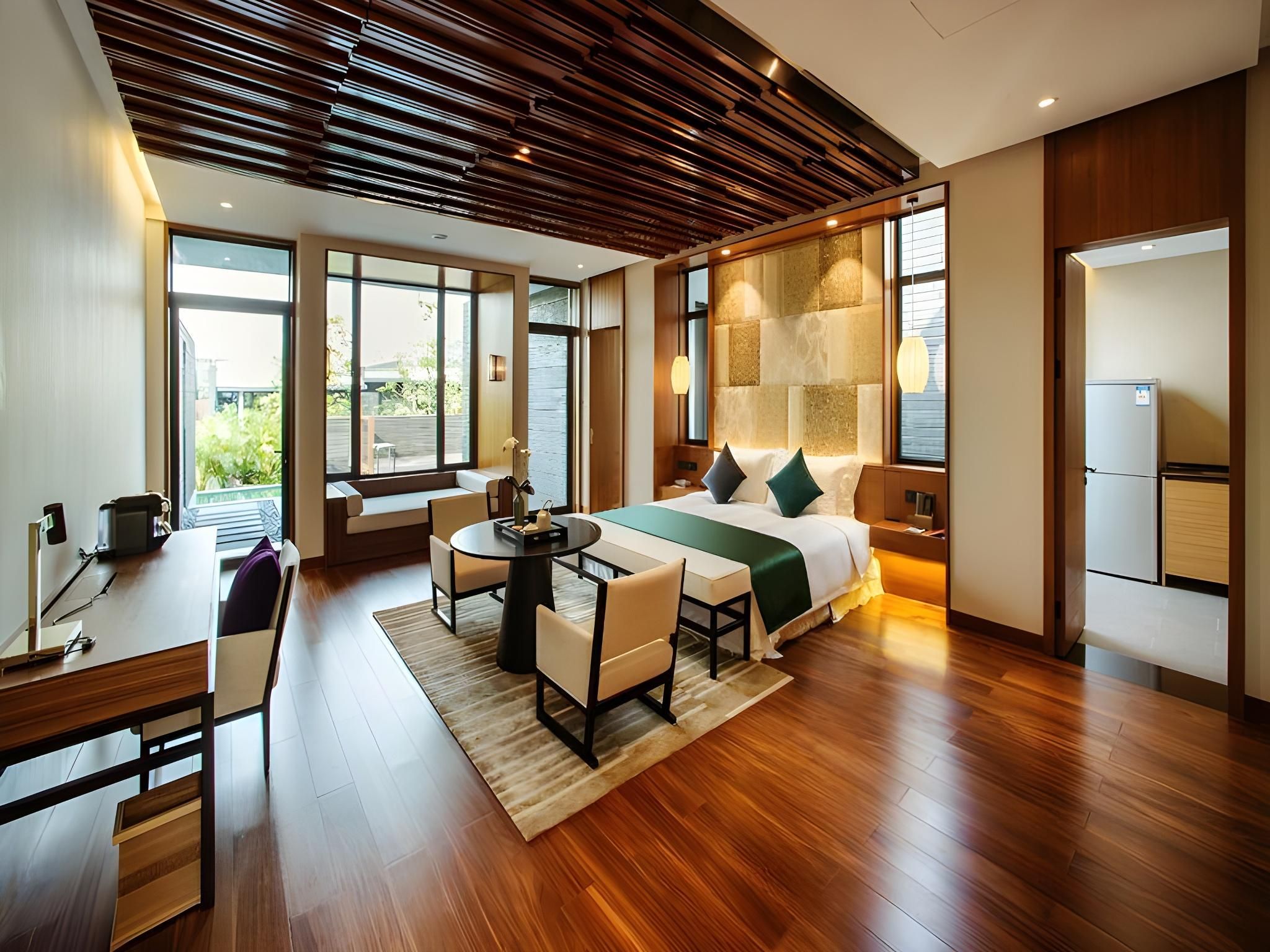Shenzhen Bay Breeze Resort Deluxe Pool Suite