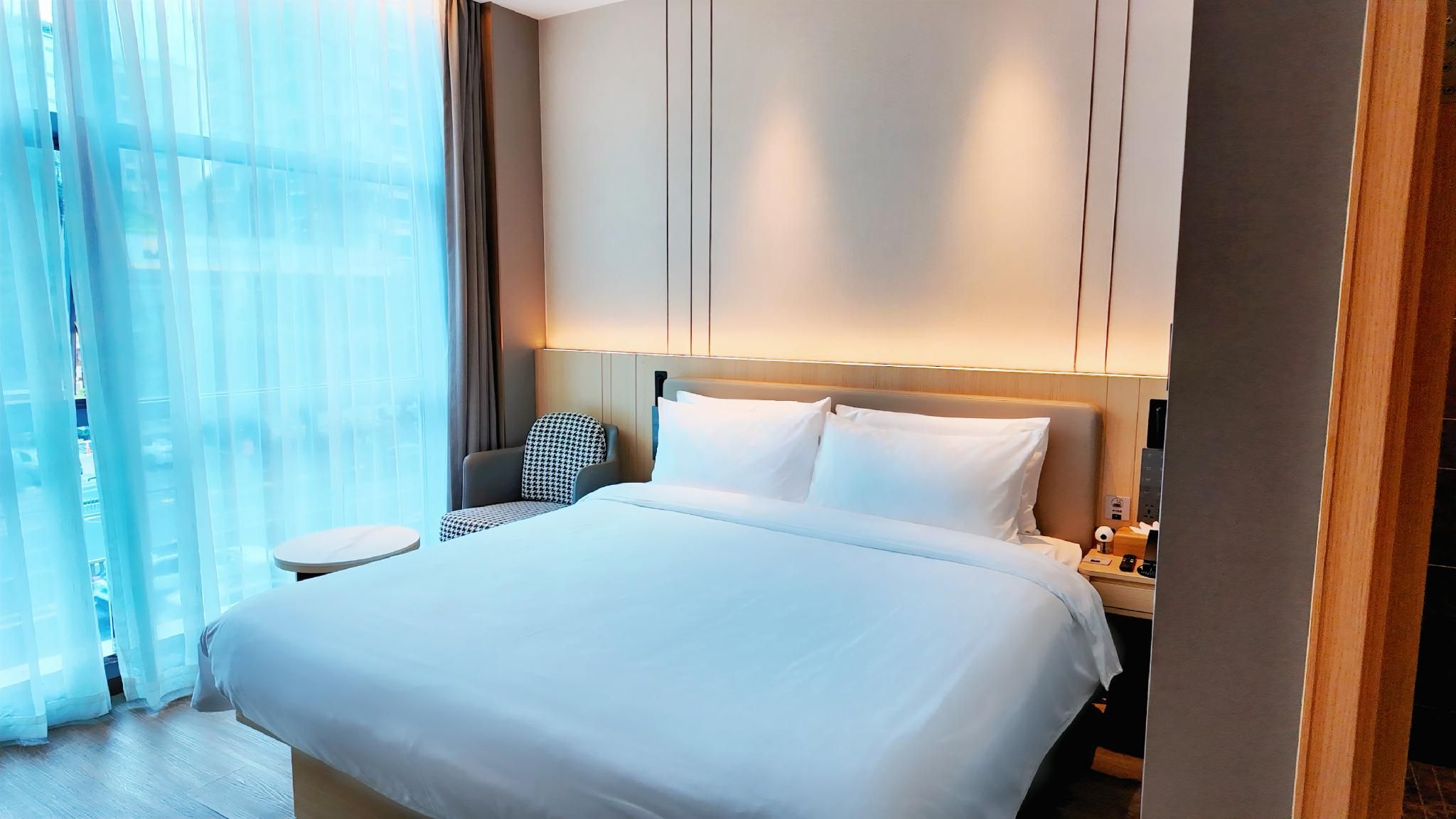 Pacific Grand Double Room