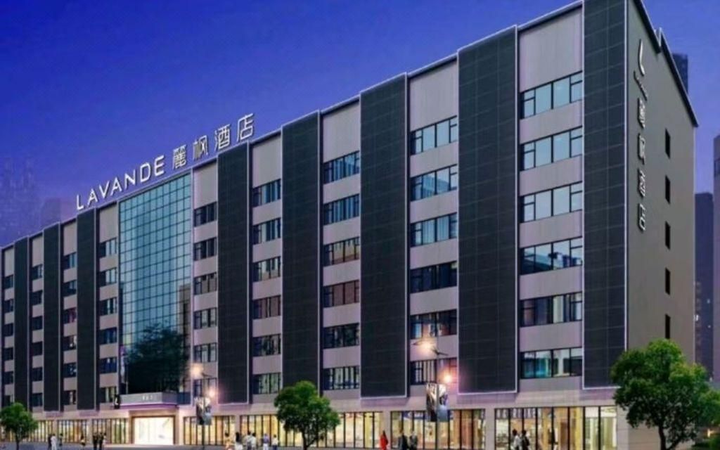 00e1c095dee196a3e31207ba30864406