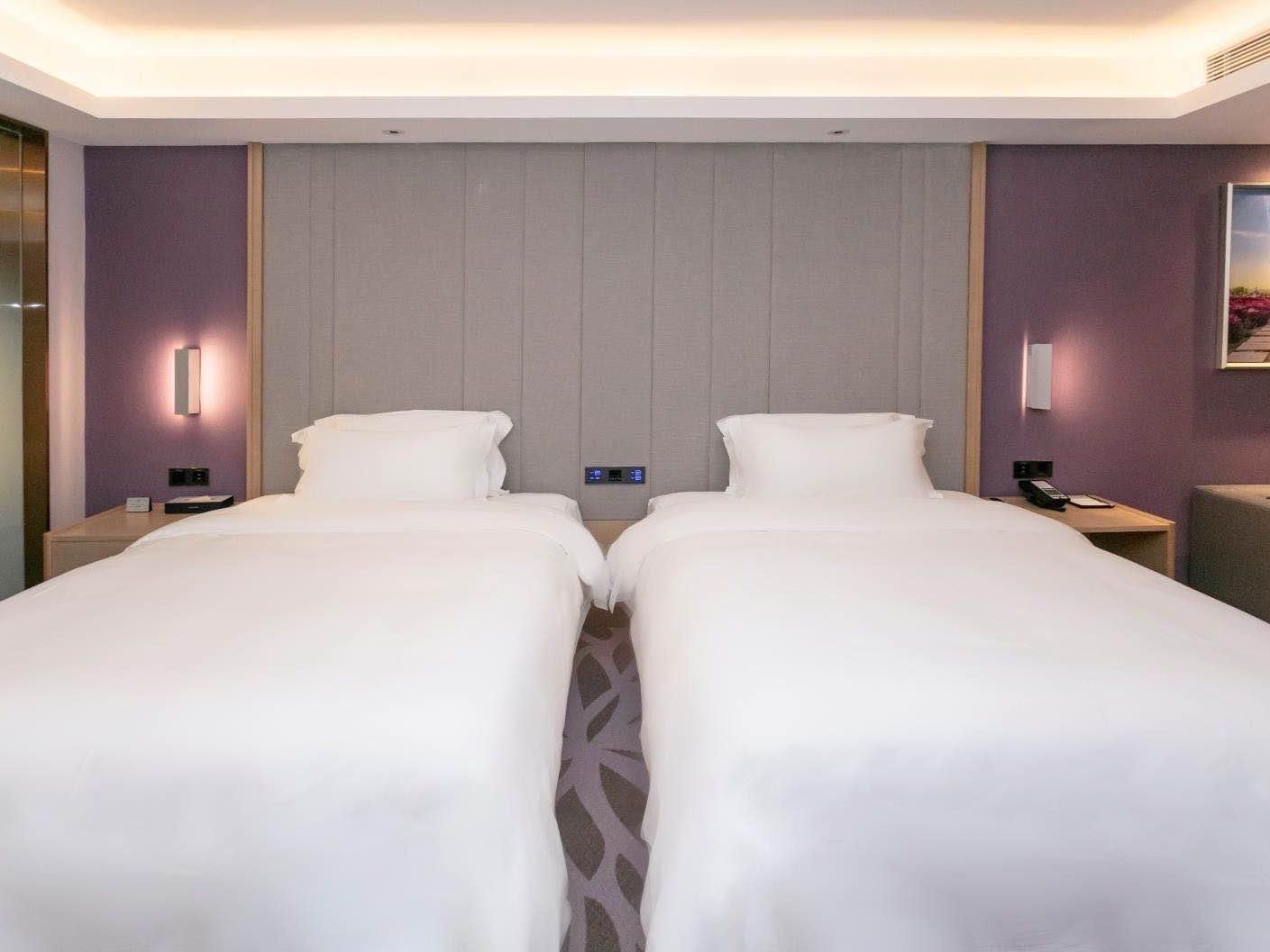 WH - Deluxe Room Twin