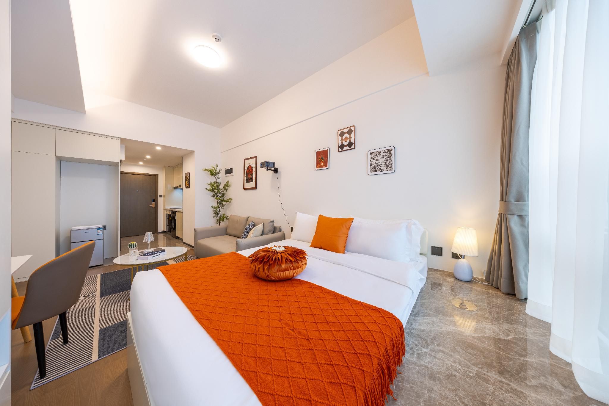 Xicheng Hotel (Shenzhen Grand Olympic Centre Stadium Longcheng Park Metro Station) Superior City View