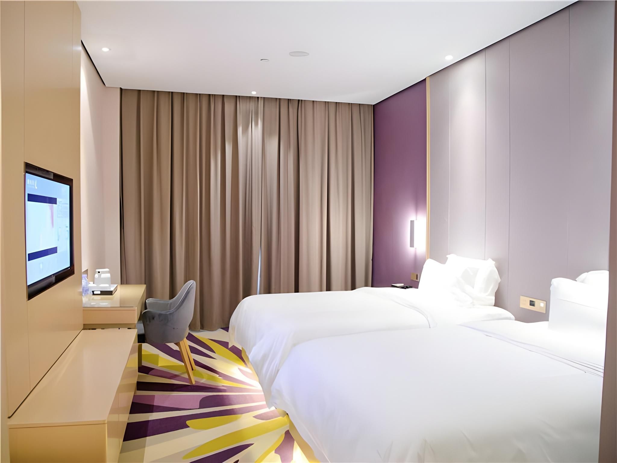 Twin Deluxe Room