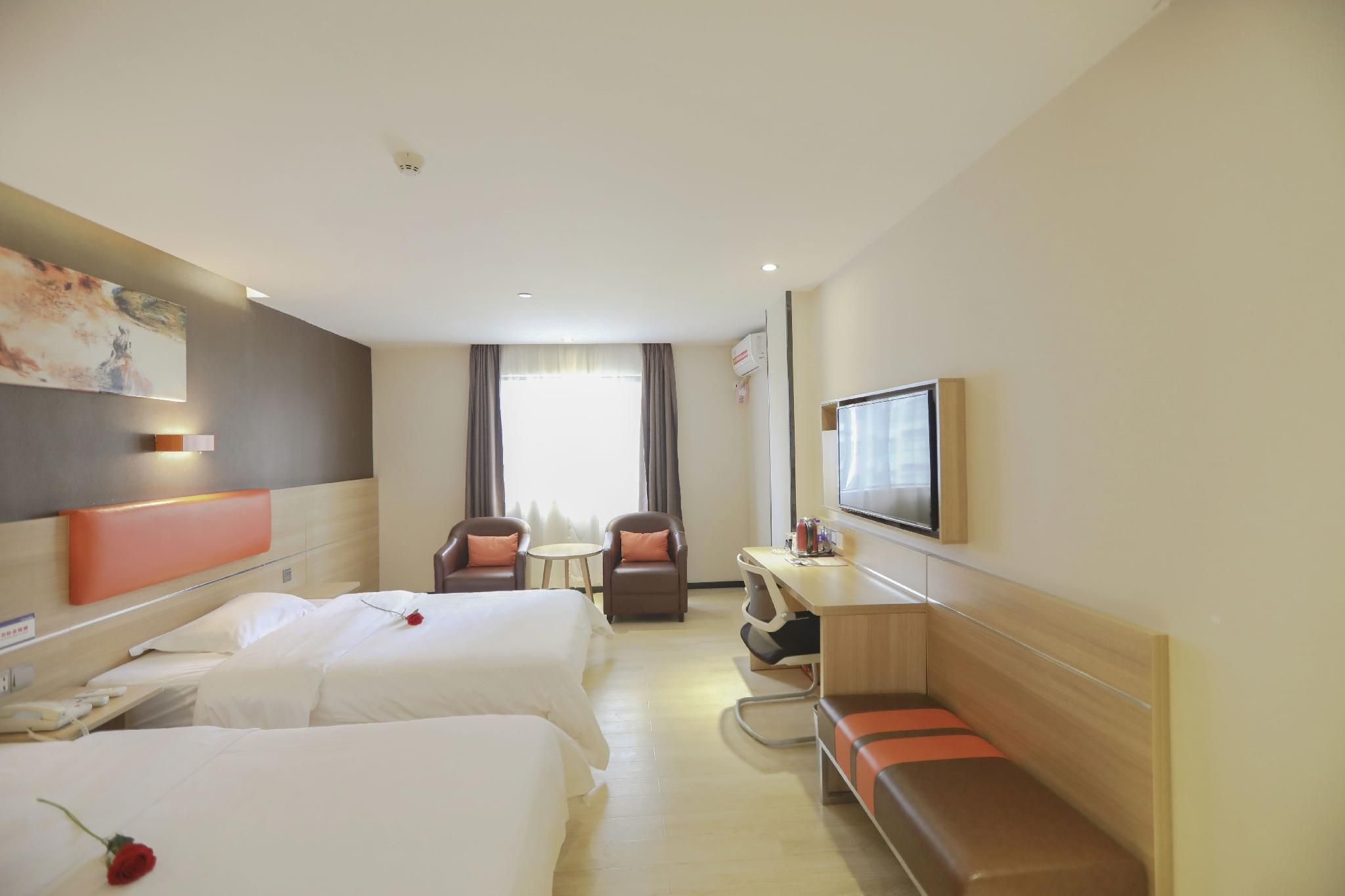 Featured Twin Room