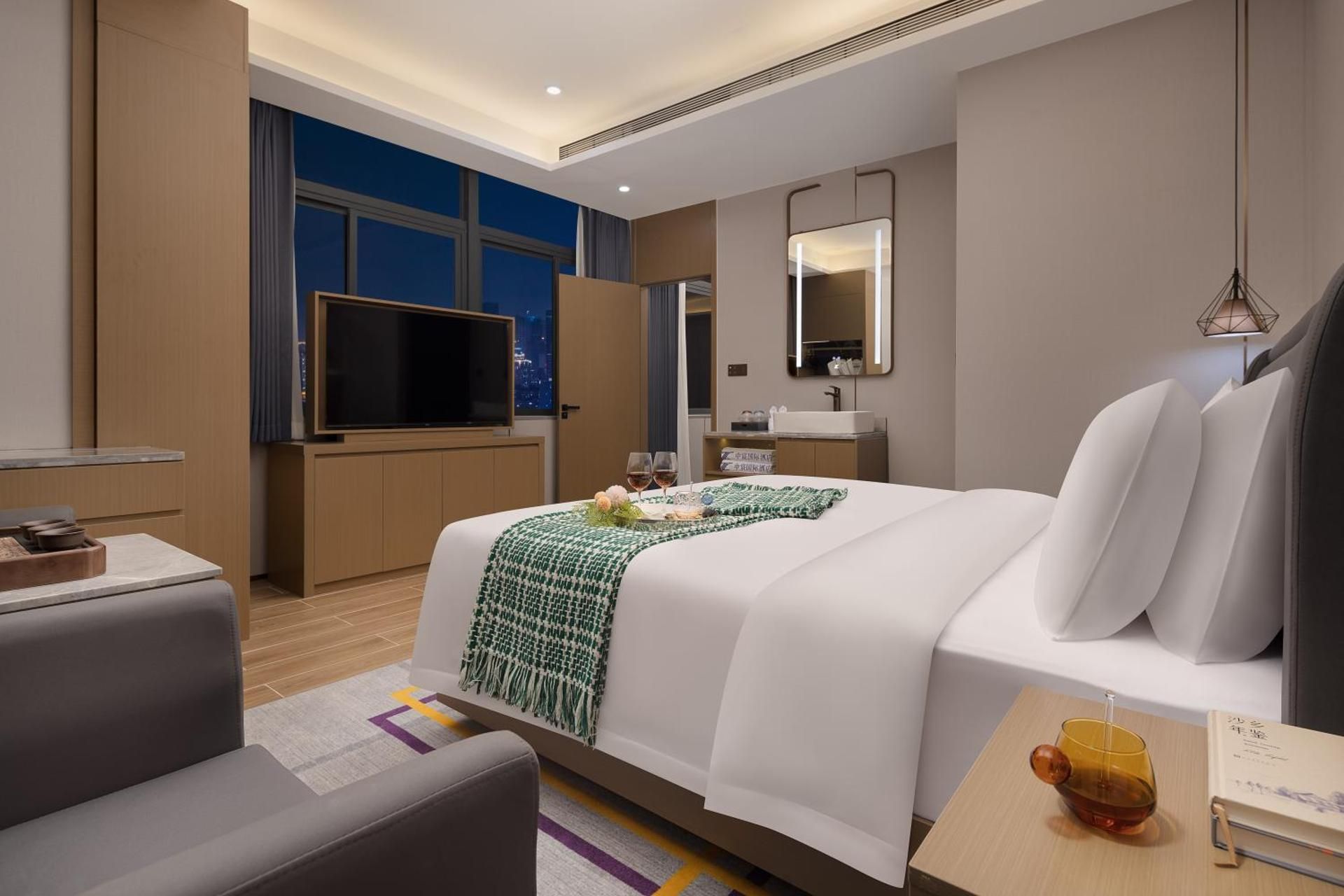  Executive Suite