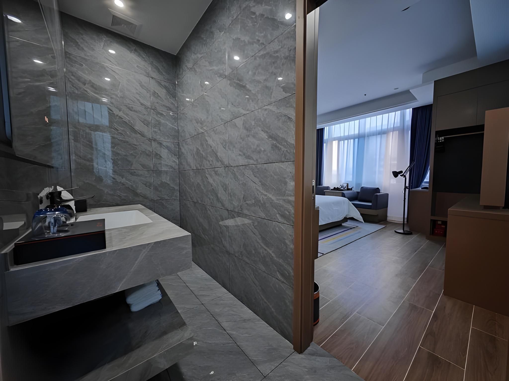 Suite Room
