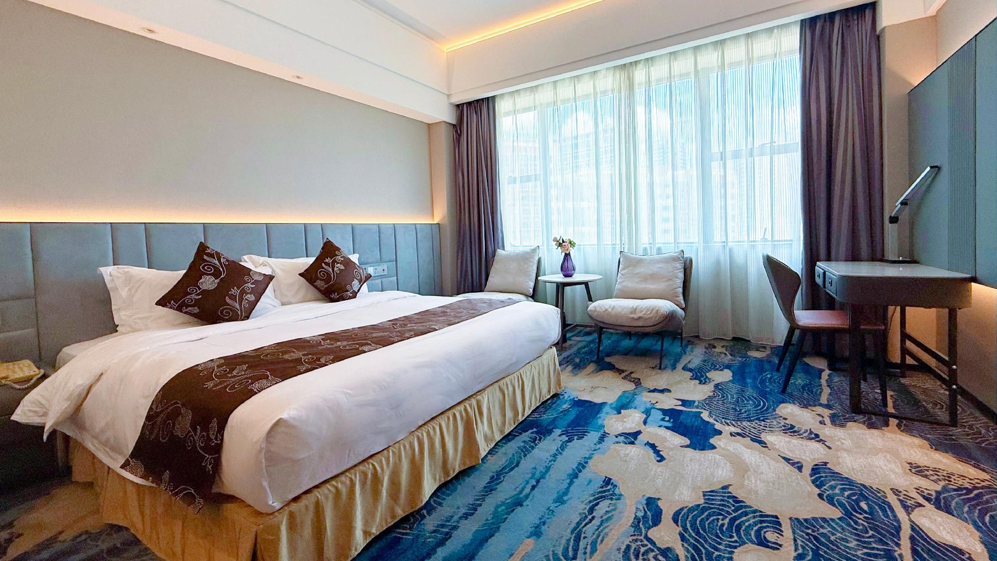 Superior Queen Room