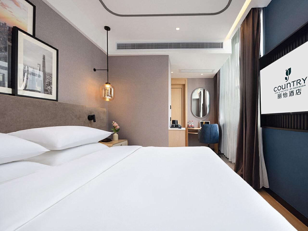 Business Queen Bed Room