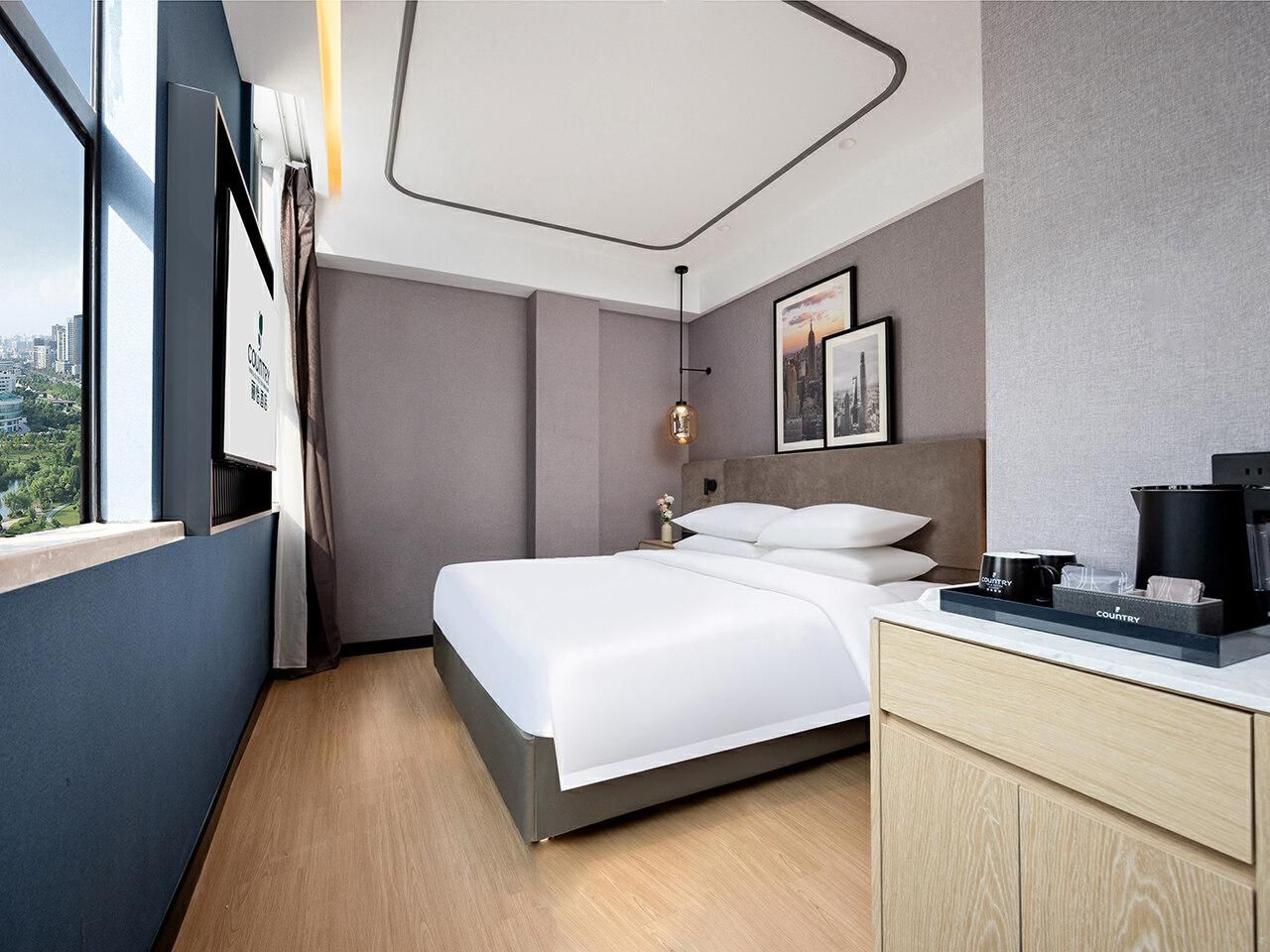 Business Queen Bed Room