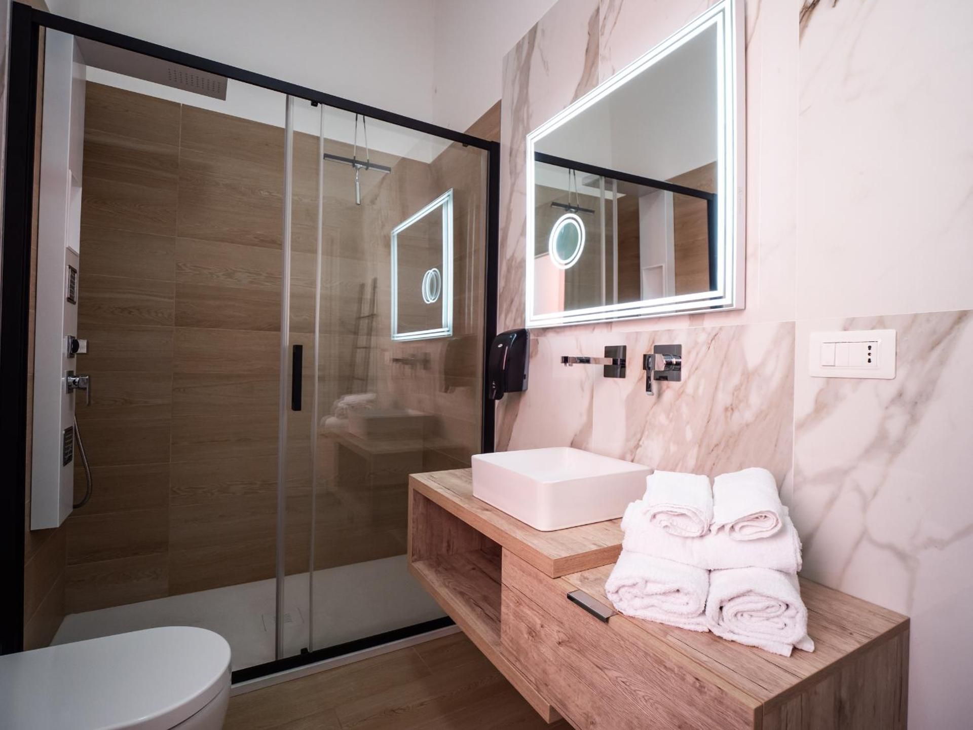 Triple Room with Private Bathroom