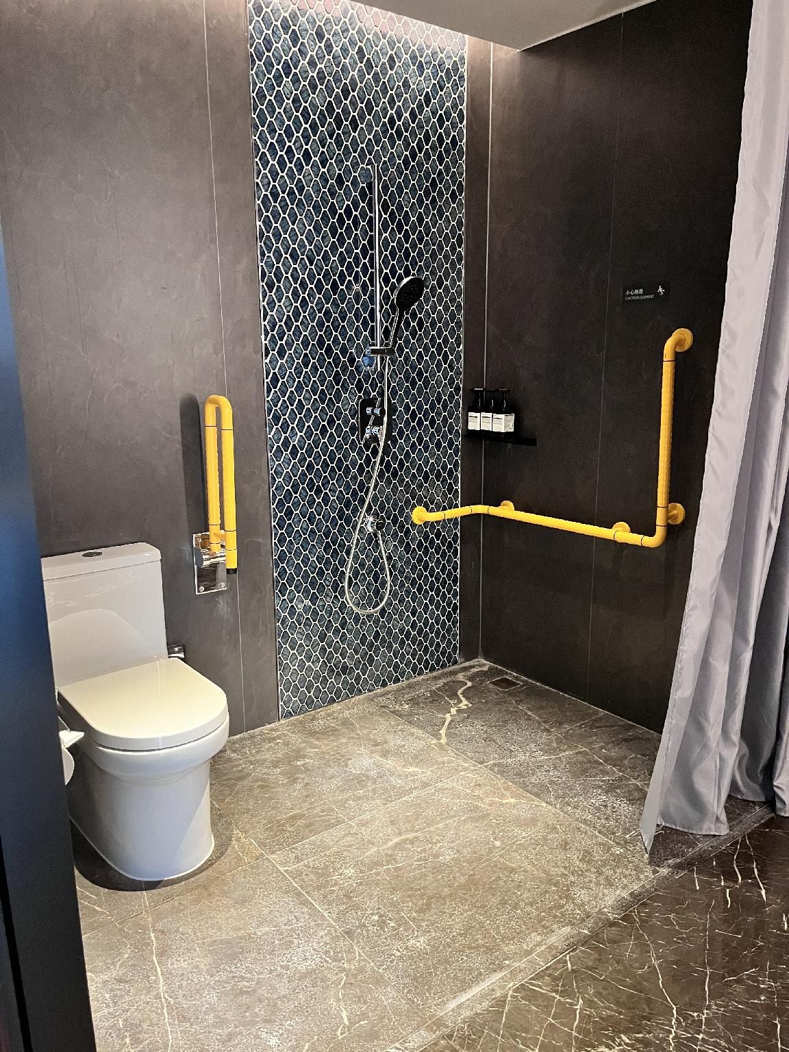 1 King Bed, Mobility Accessible Room, Non-Smoking