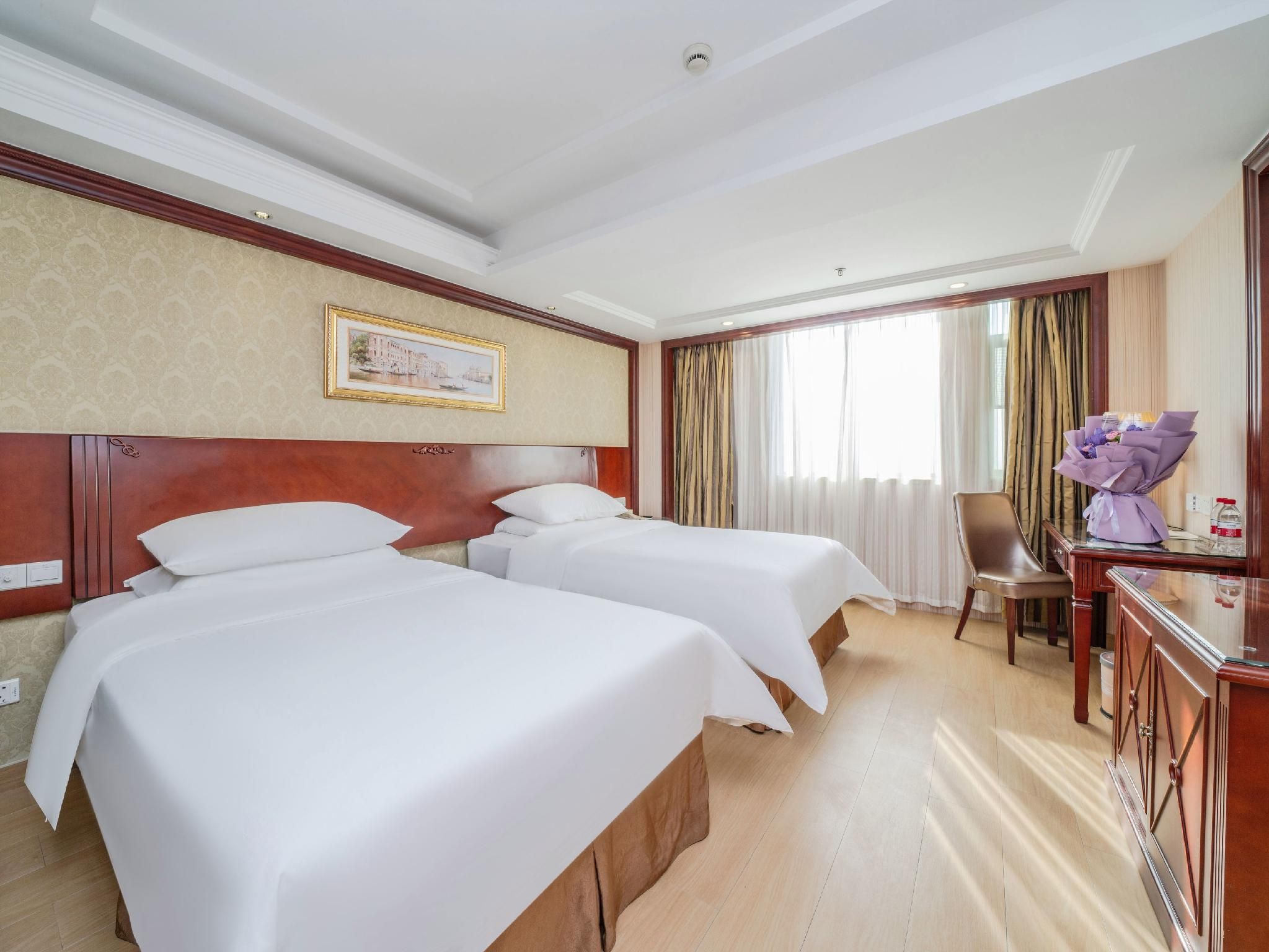 Twin Room with Lake View