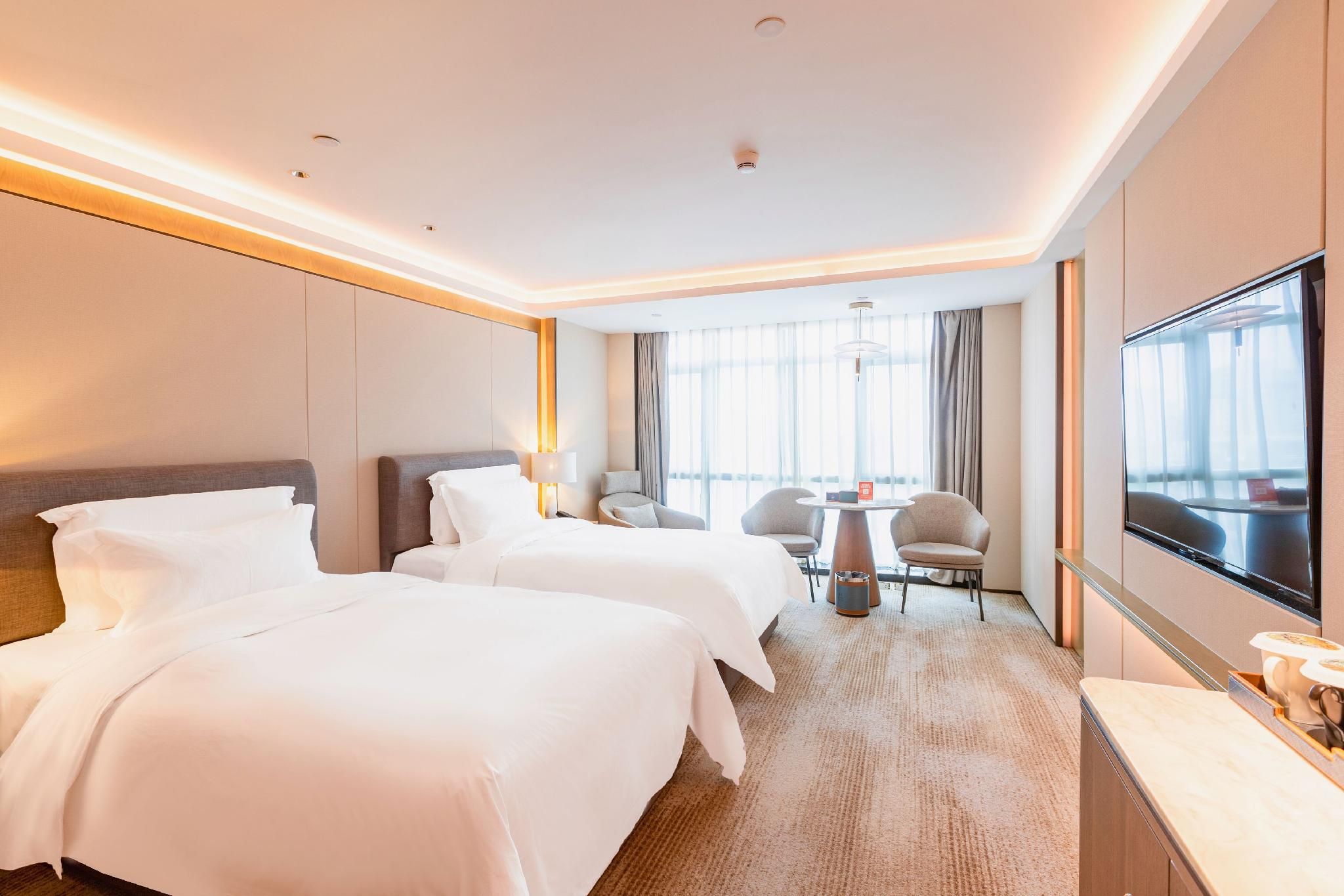 Twin Business Room