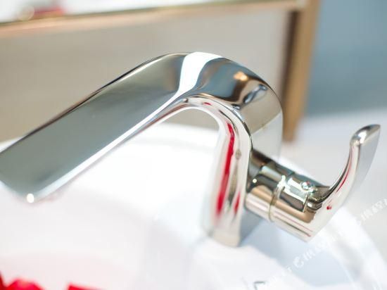 WH - Deluxe Bed Room