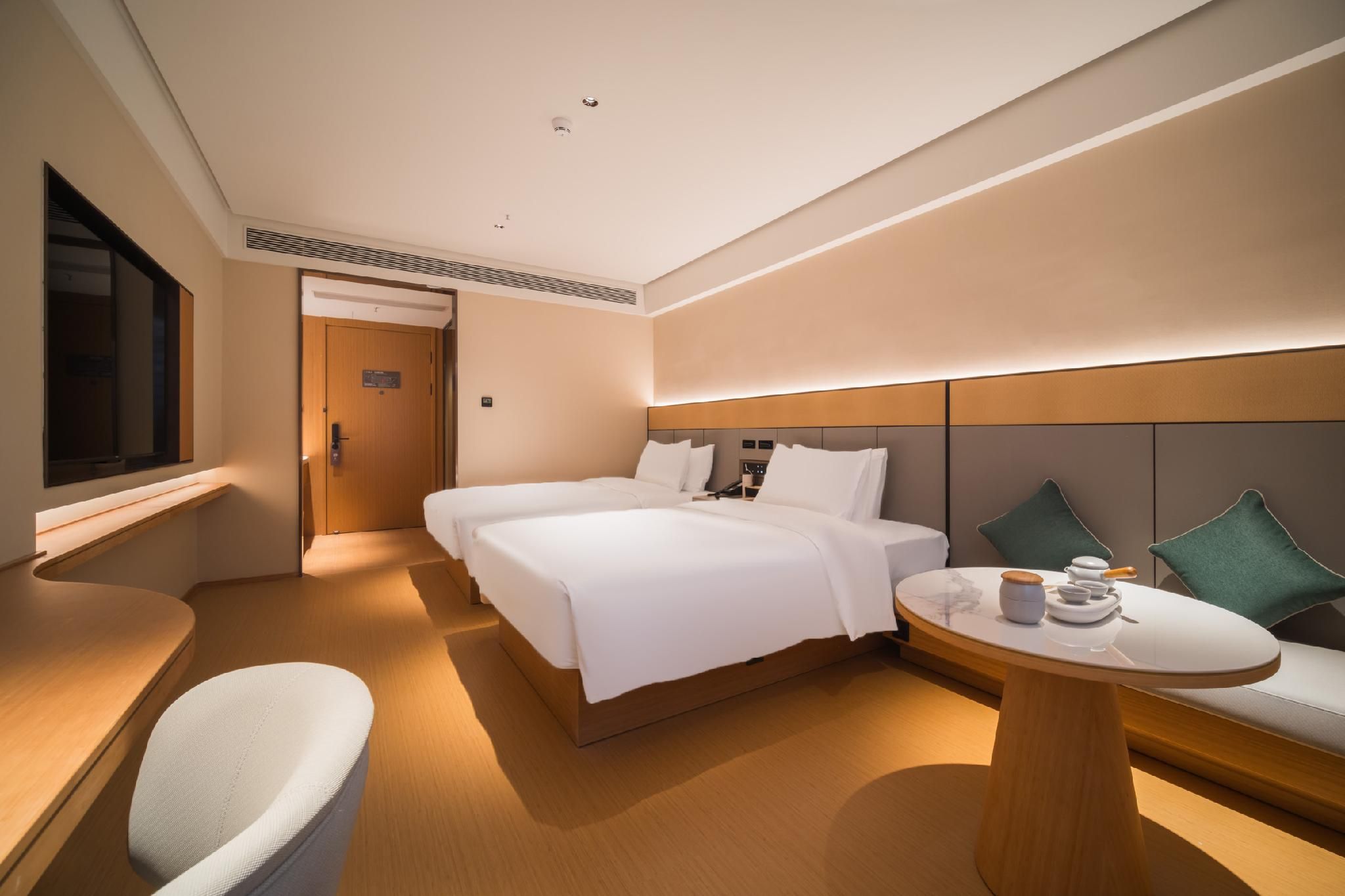 Huazhu - Superior Twin