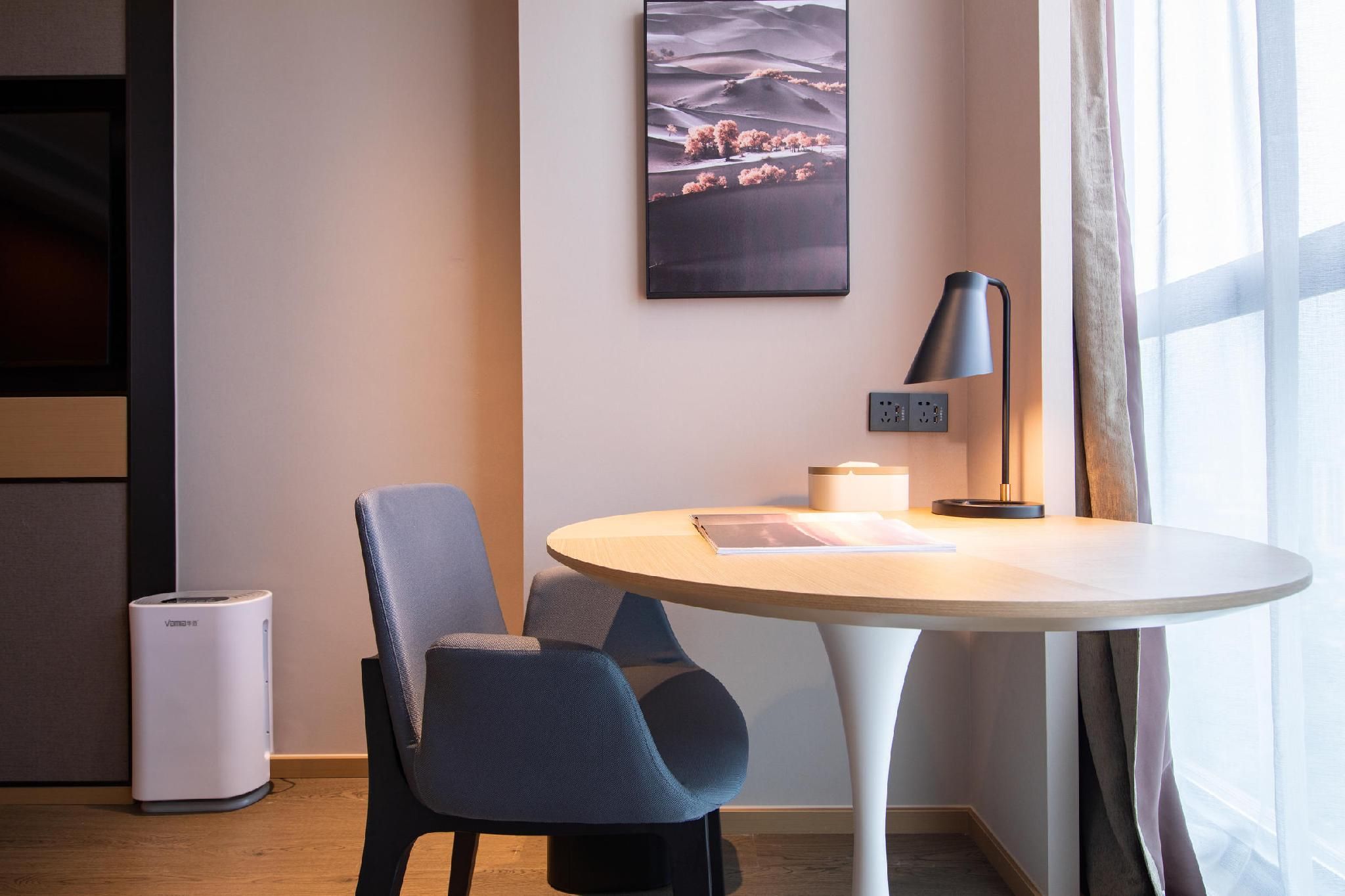 Atour - Superior 1 Bed Room with City View